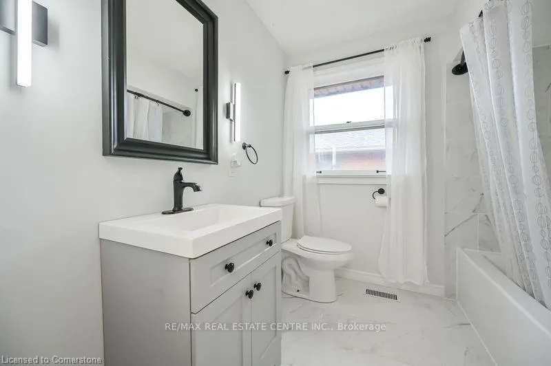 Photo 23 of Unit Upper, 738 Mohawk Road E, Hamilton, Hampton Heights — HOMEH
