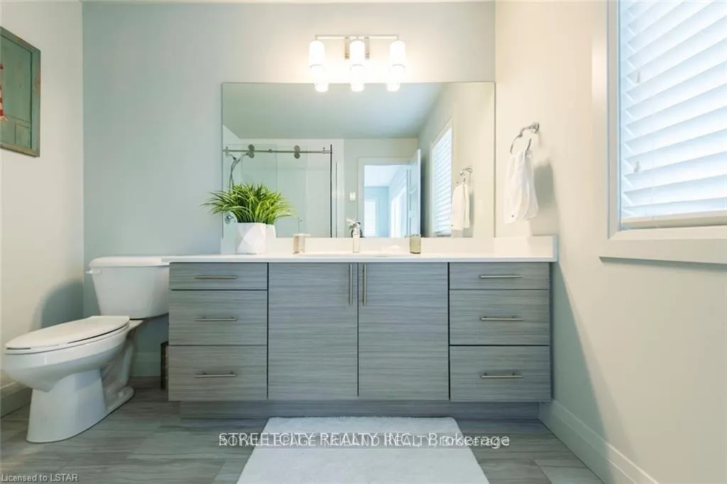 Photo 17 of Unit 100, 3025 Singleton Avenue W, London, South W — HOMEH