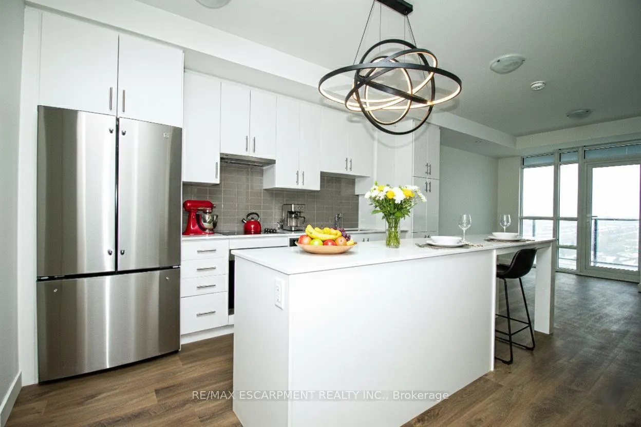 Photo 7 of Unit 904, 461 Green Road, Hamilton, Lakeshore — HOMEH