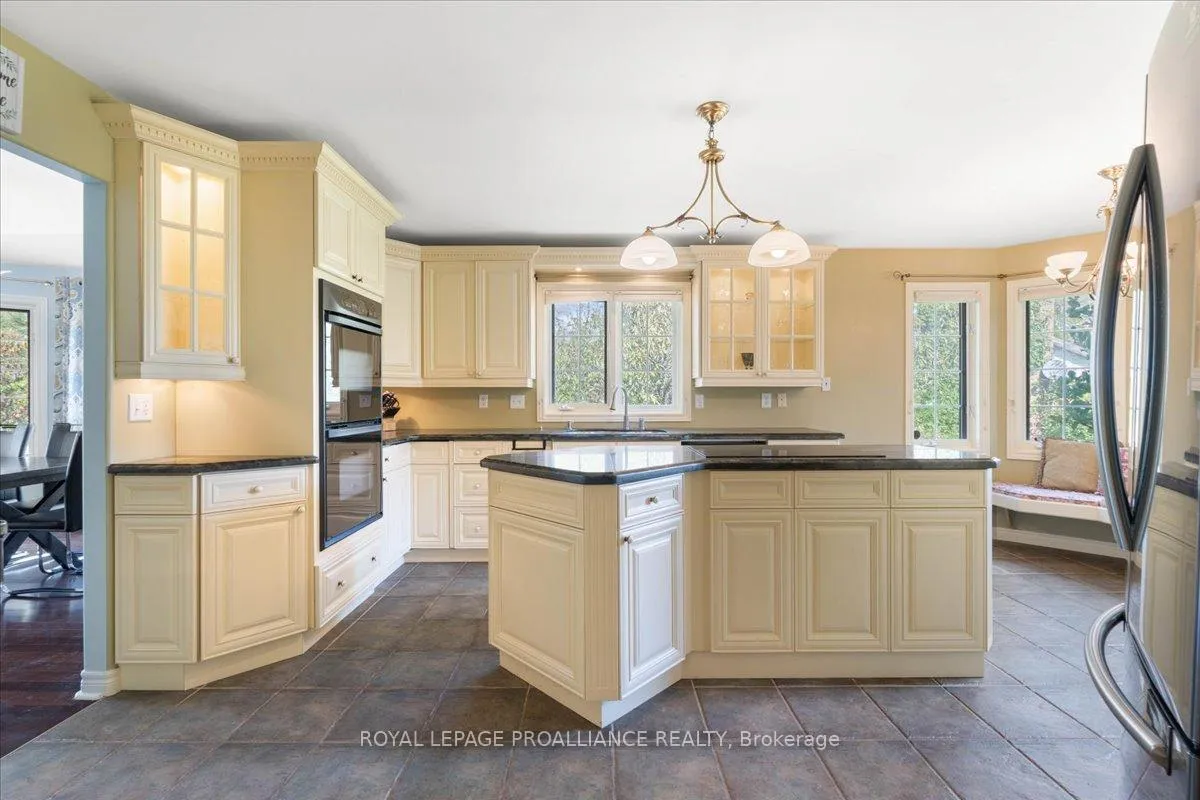 Photo 13 of 685 County Road 28, Prince Edward County, Ameliasburg Ward — HOMEH