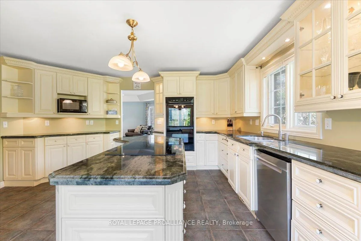 Photo 14 of 685 County Road 28, Prince Edward County, Ameliasburg Ward — HOMEH