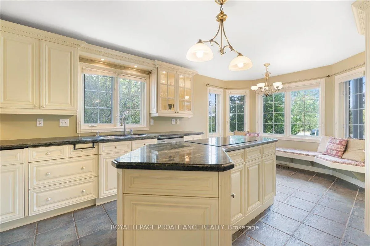 Photo 17 of 685 County Road 28, Prince Edward County, Ameliasburg Ward — HOMEH