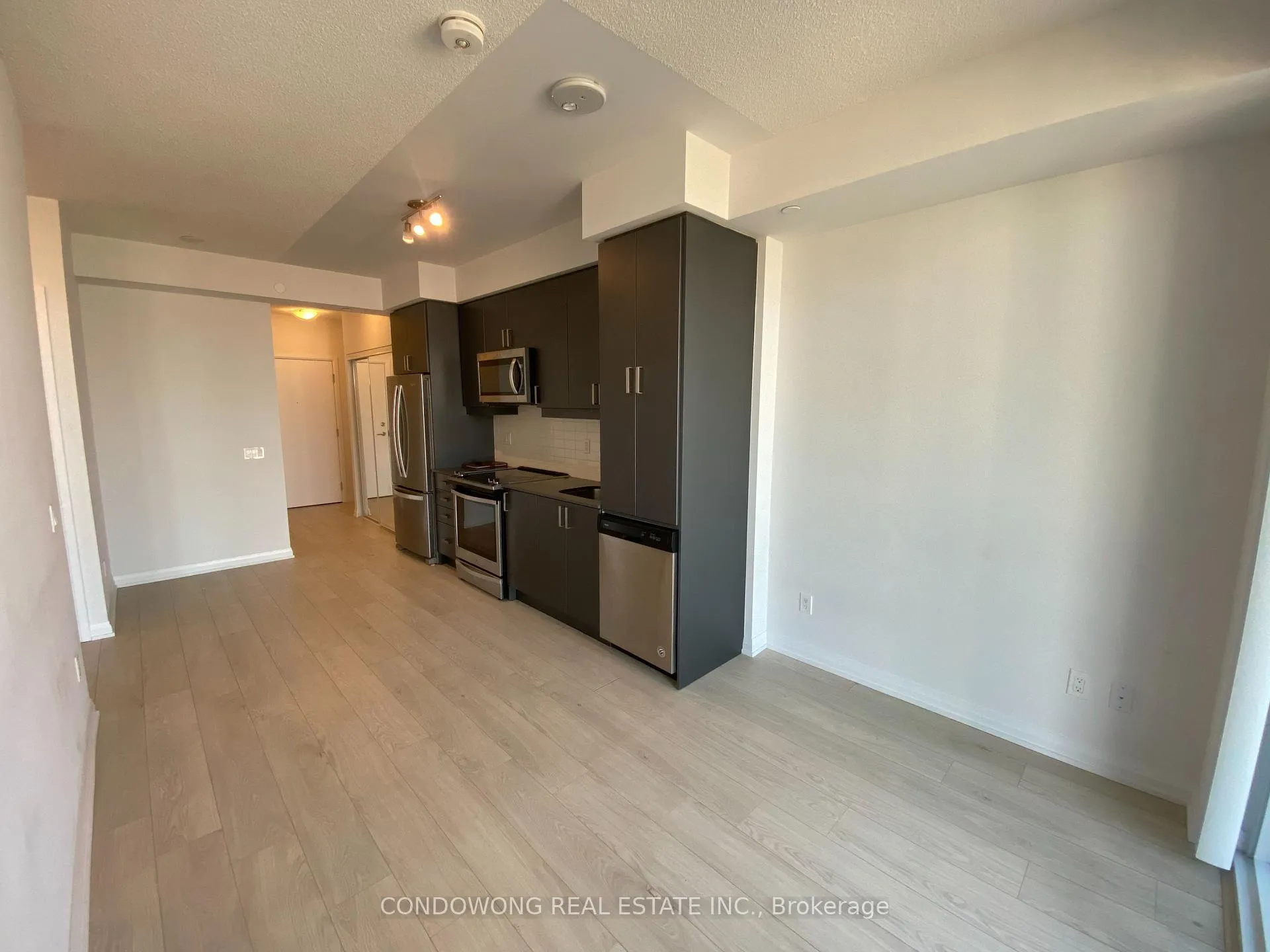 Photo 4 of Unit 2718, 7895 Jane Street, Vaughan, Vaughan Corporate Centre — HOMEH