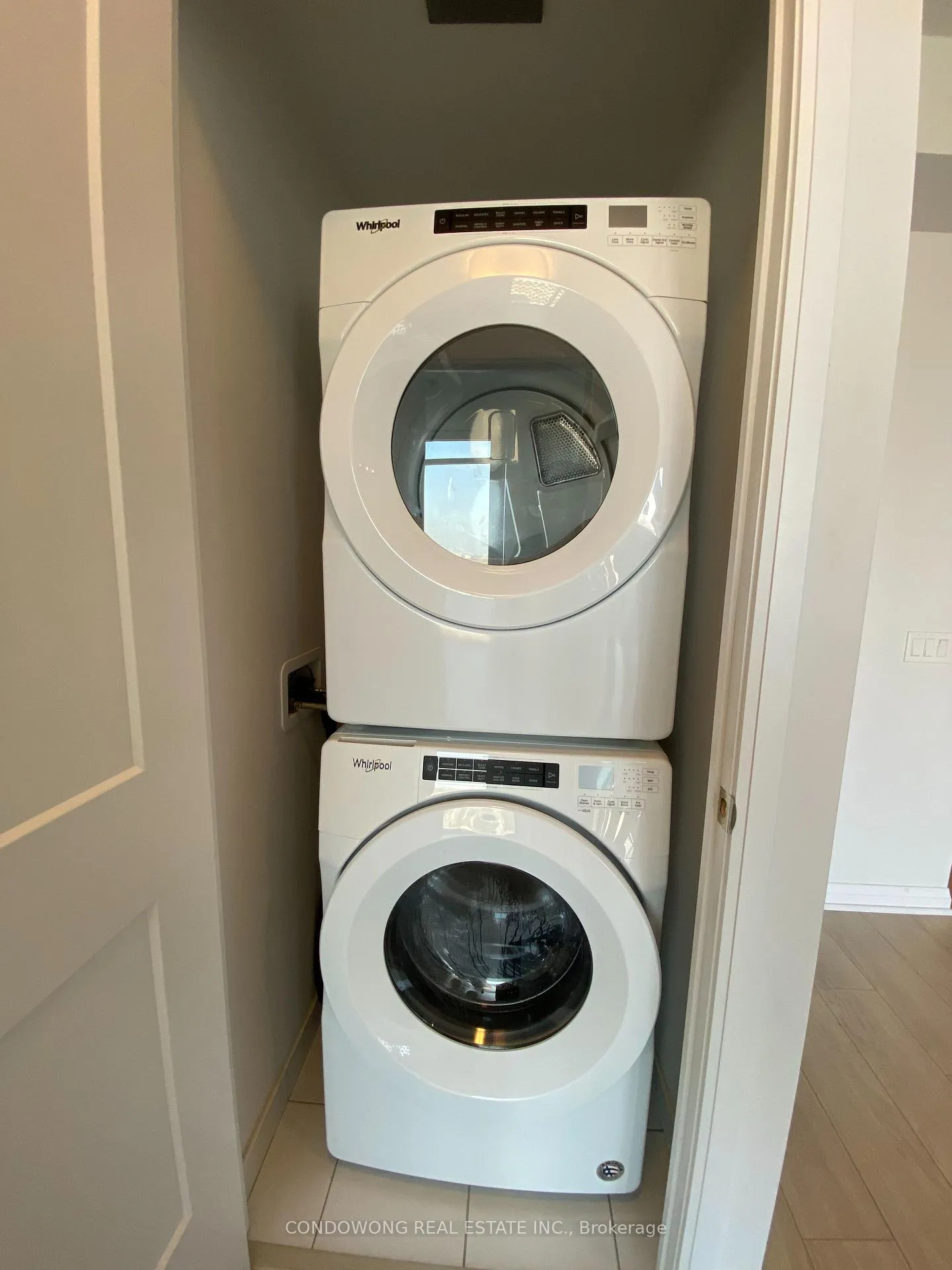 Photo 12 of Unit 2718, 7895 Jane Street, Vaughan, Vaughan Corporate Centre — HOMEH
