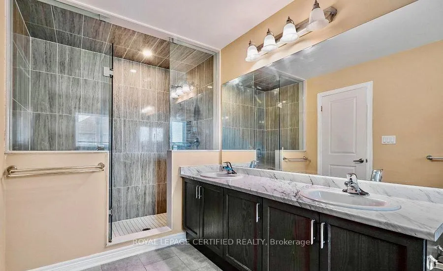 Photo 13 of 25 Sparkle Drive, Thorold, Rolling Meadows — HOMEH