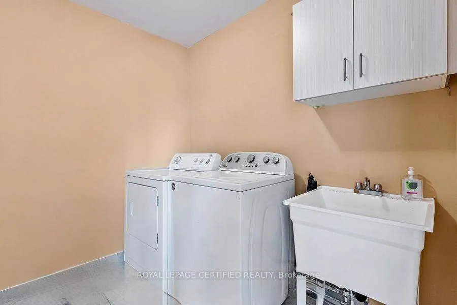 Photo 15 of 25 Sparkle Drive, Thorold, Rolling Meadows — HOMEH