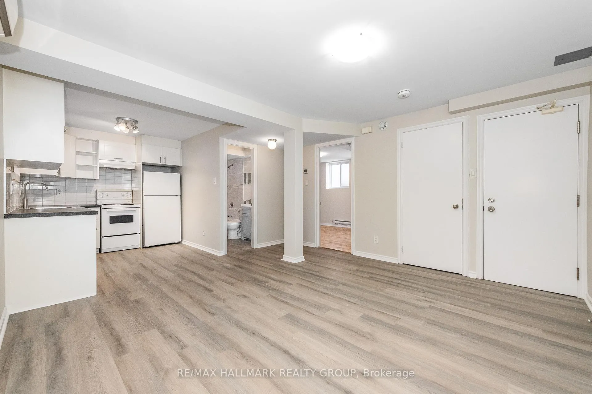 Photo 5 of Unit B, 146 Rothesay Drive, Ottawa, Kanata - Glencairn/Hazeldean — HOMEH