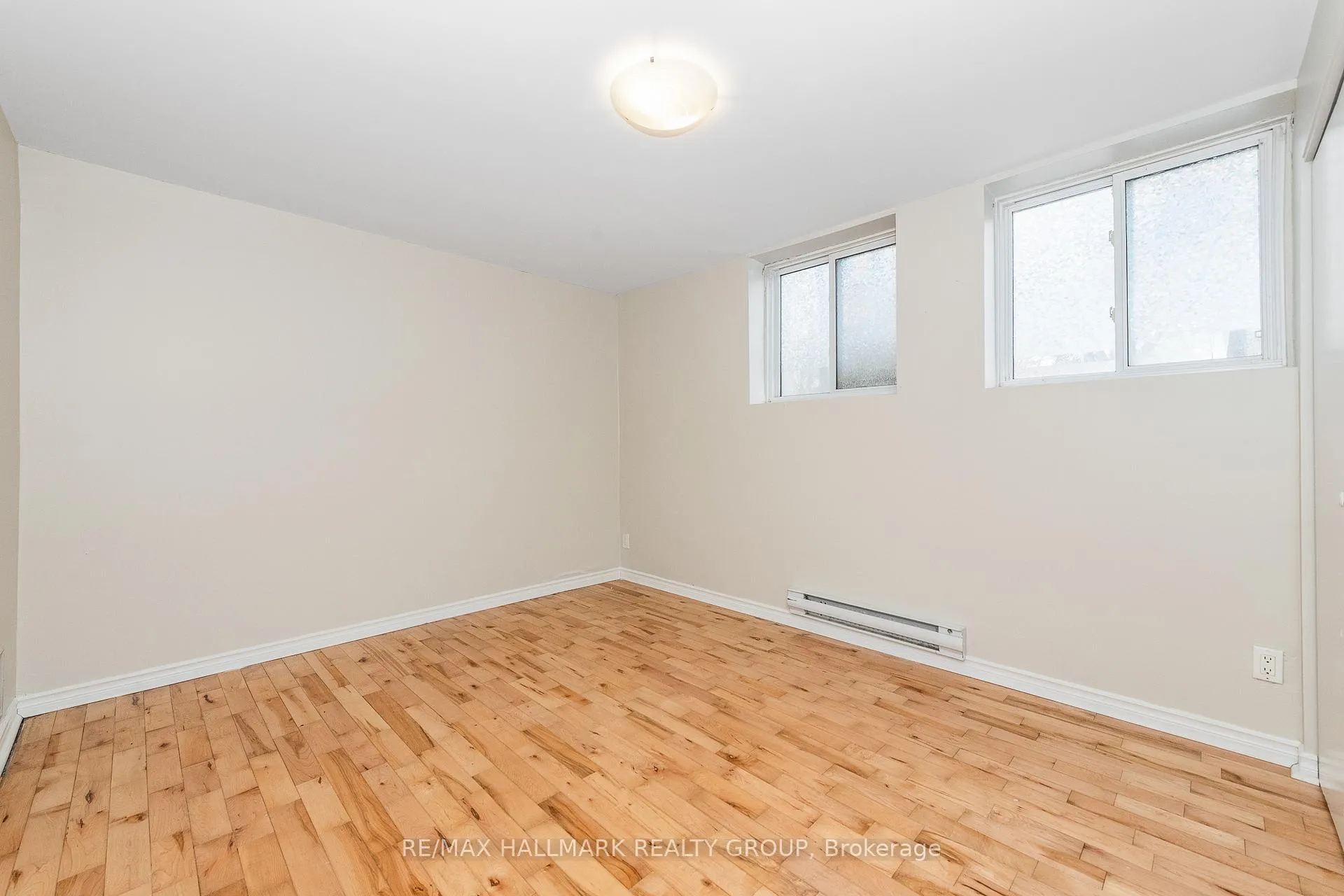 Photo 12 of Unit B, 146 Rothesay Drive, Ottawa, Kanata - Glencairn/Hazeldean — HOMEH