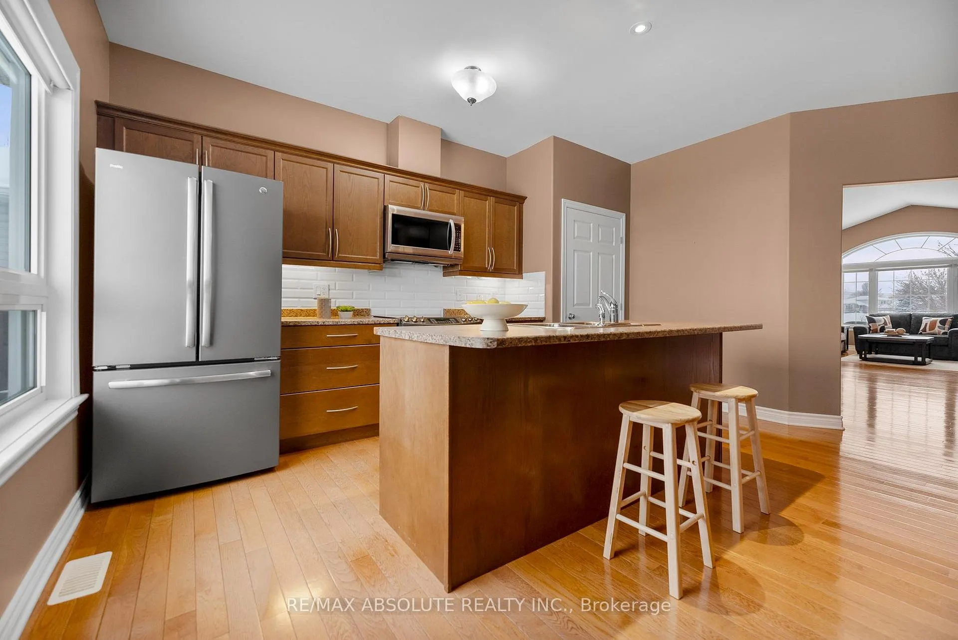 Photo 11 of 215 Arthur Street, Arnprior — HOMEH