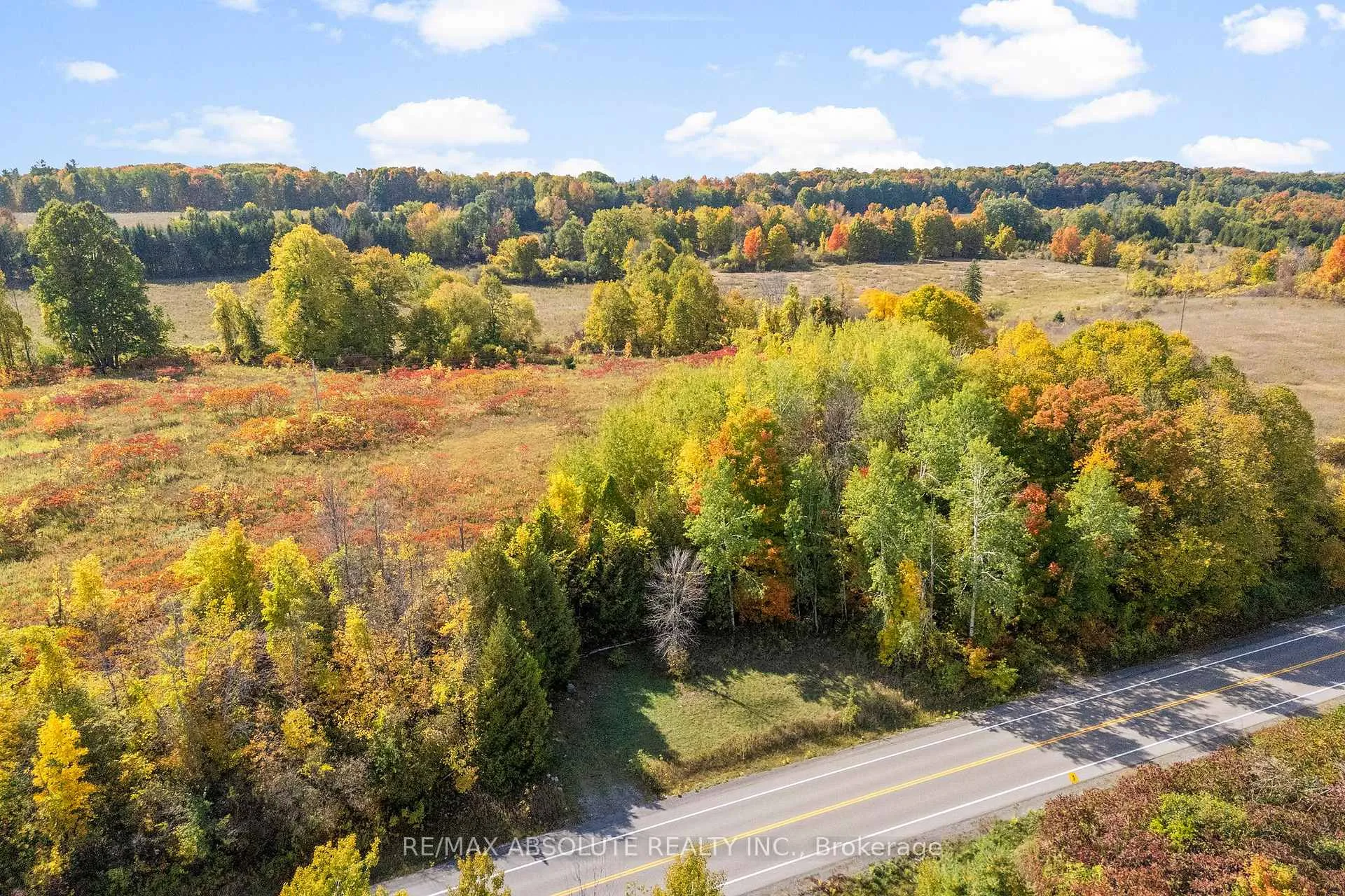 Photo 2 of 2325 River Road, McNab/Braeside, Mcnab/Braeside Twps — HOMEH