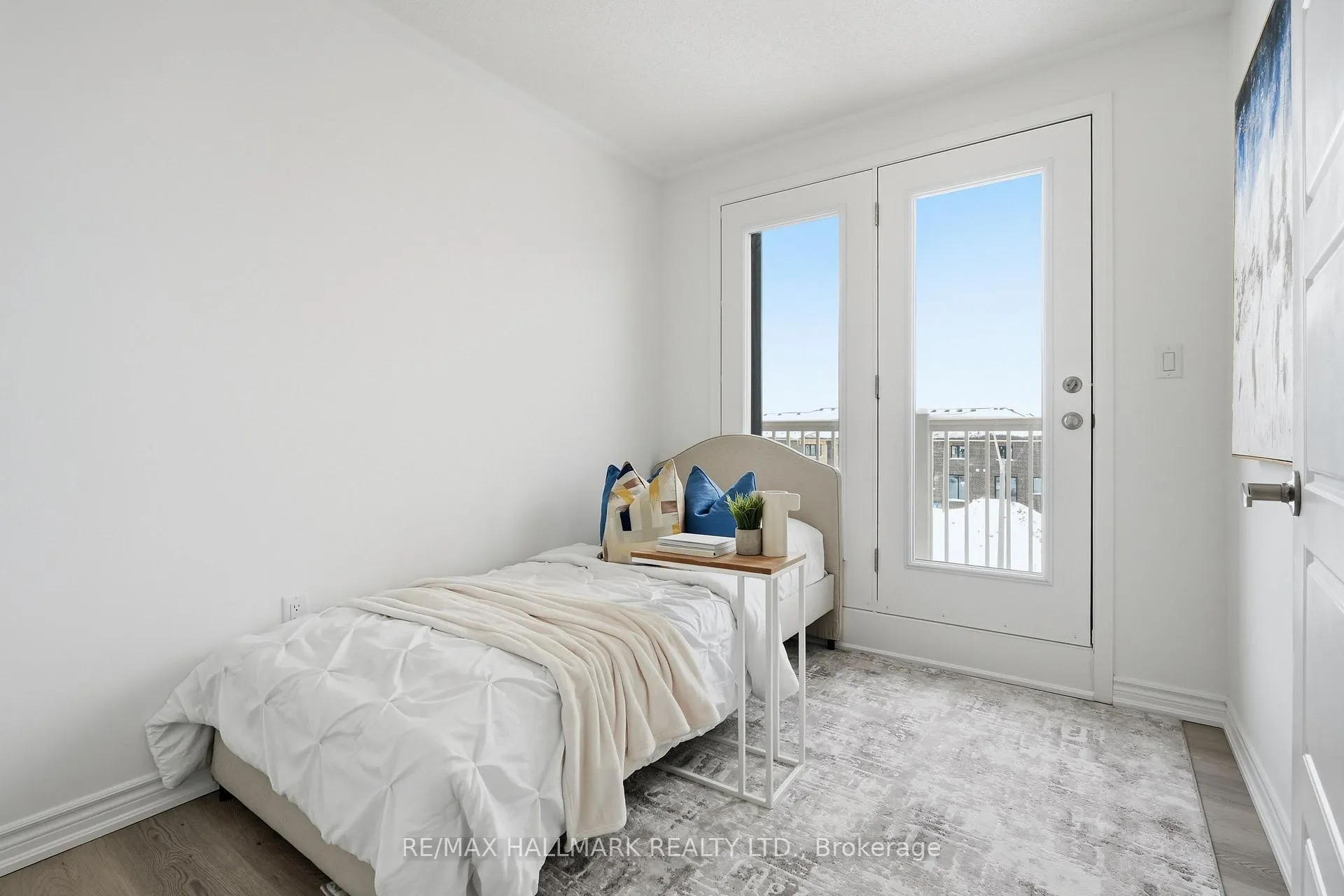 Photo 27 of 98 Yorkshire Drive E, Barrie, Rural Barrie Southeast — HOMEH