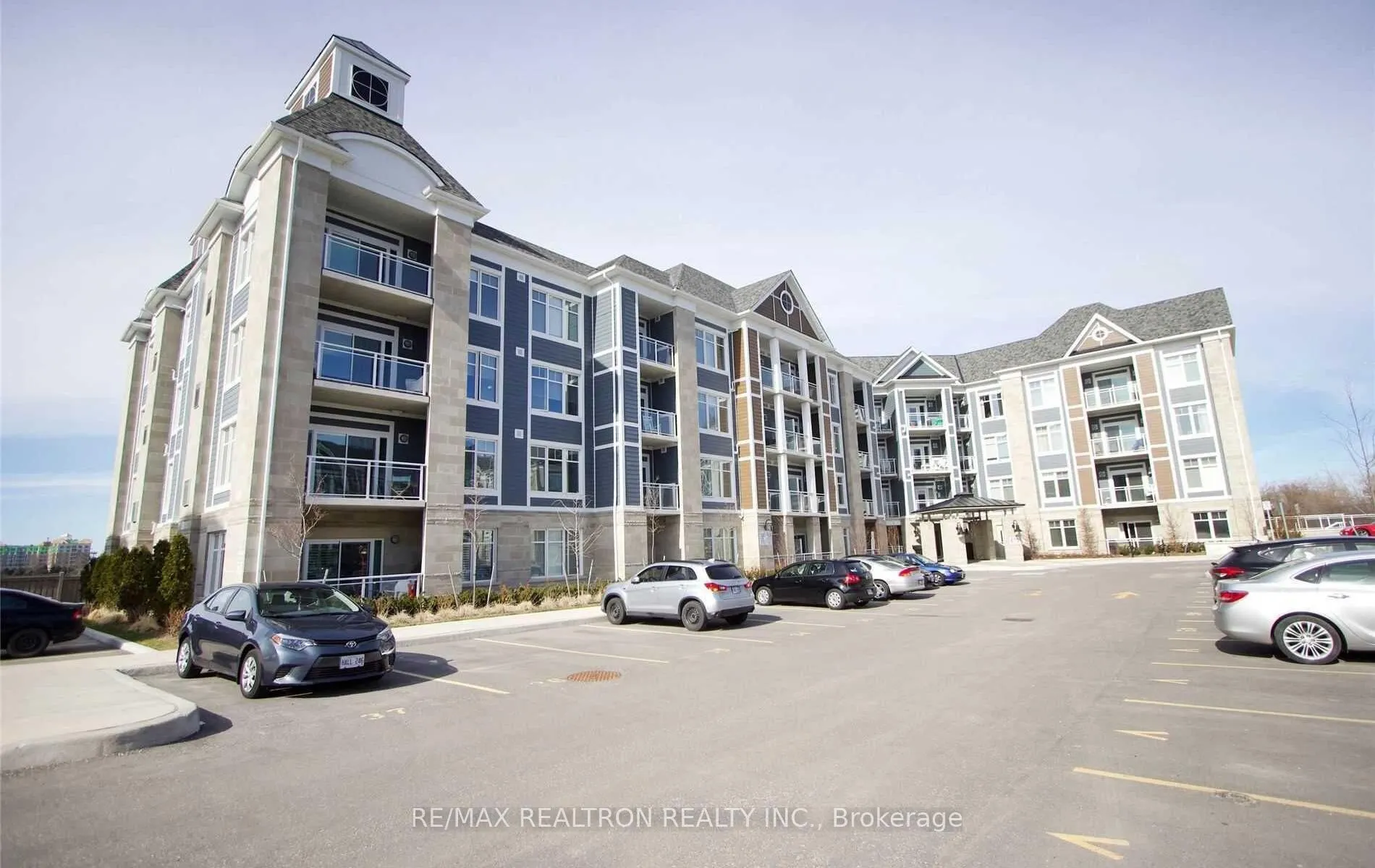 Photo 2 of Unit 413, 670 Gordon Street, Whitby, Port Whitby — HOMEH