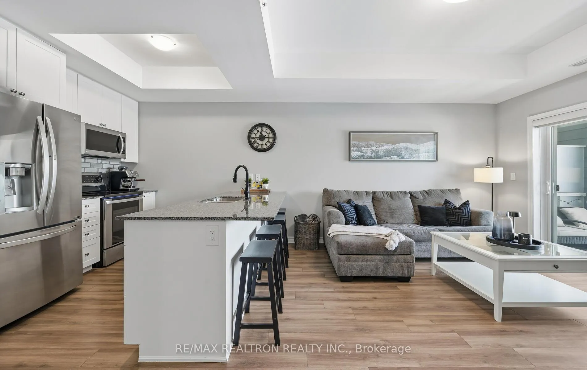 Photo 9 of Unit 413, 670 Gordon Street, Whitby, Port Whitby — HOMEH
