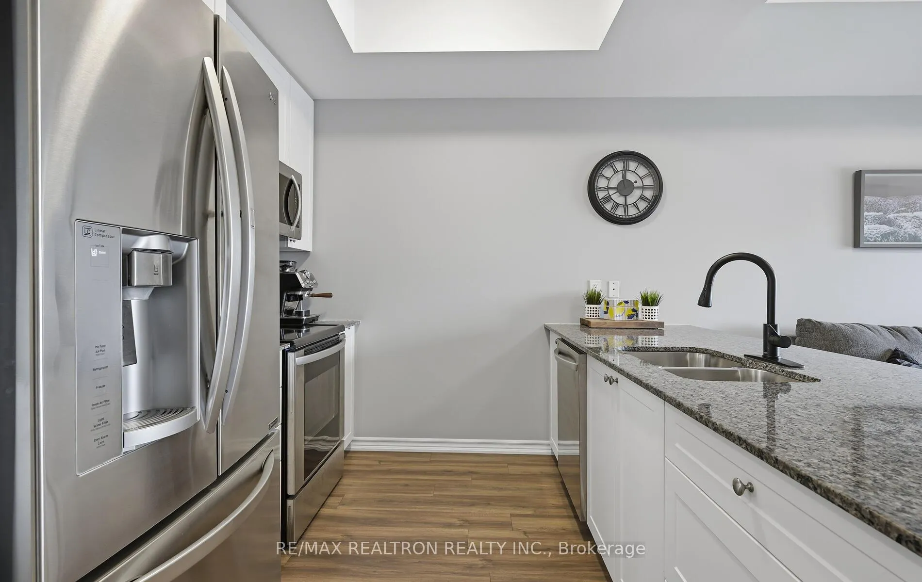 Photo 11 of Unit 413, 670 Gordon Street, Whitby, Port Whitby — HOMEH