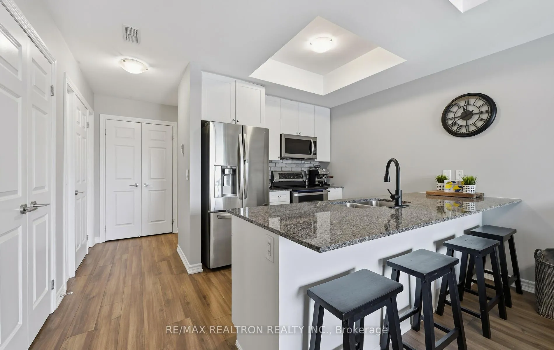 Photo 14 of Unit 413, 670 Gordon Street, Whitby, Port Whitby — HOMEH