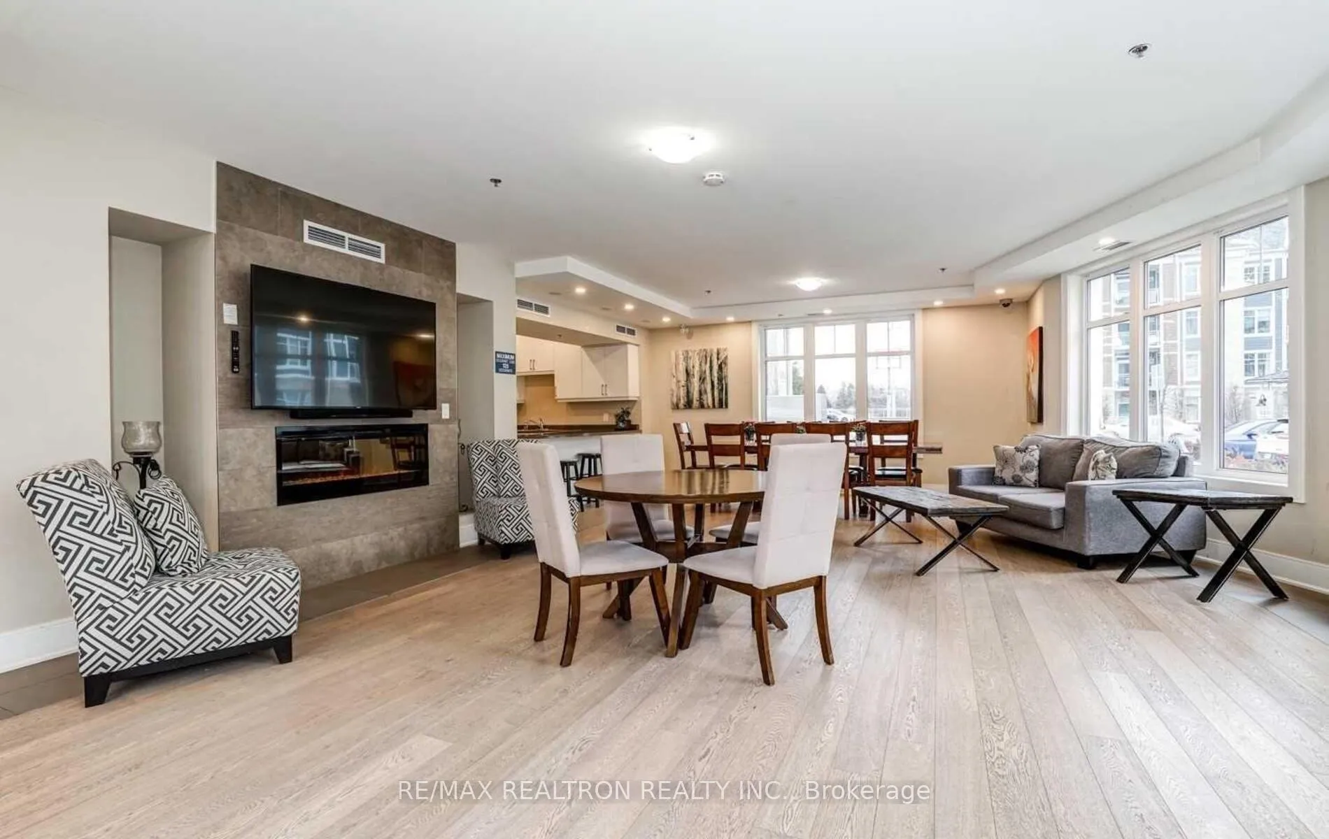 Photo 33 of Unit 413, 670 Gordon Street, Whitby, Port Whitby — HOMEH