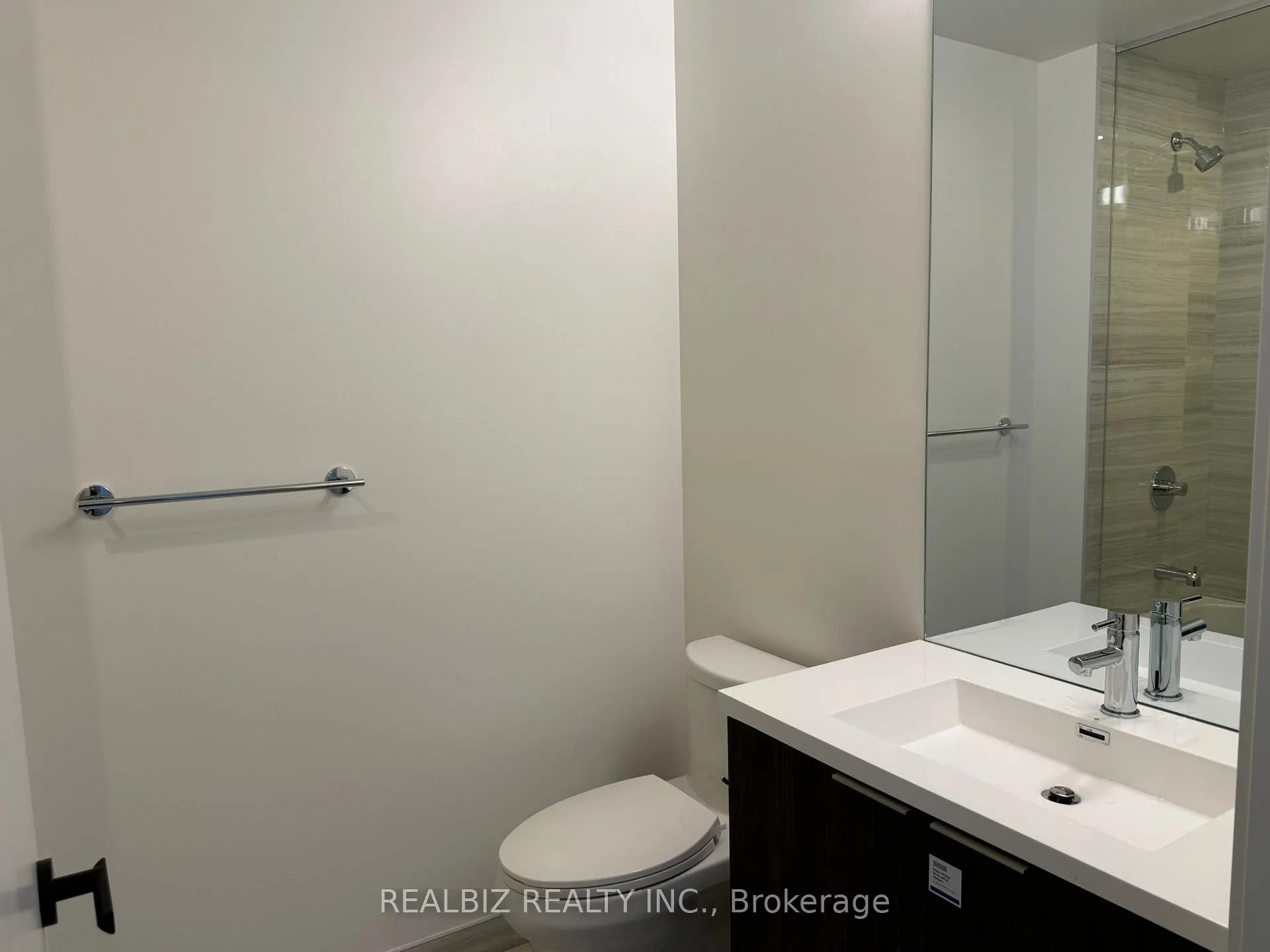 Photo 16 of Unit 5803, 8 Interchange Way, Vaughan, Vaughan Corporate Centre — HOMEH