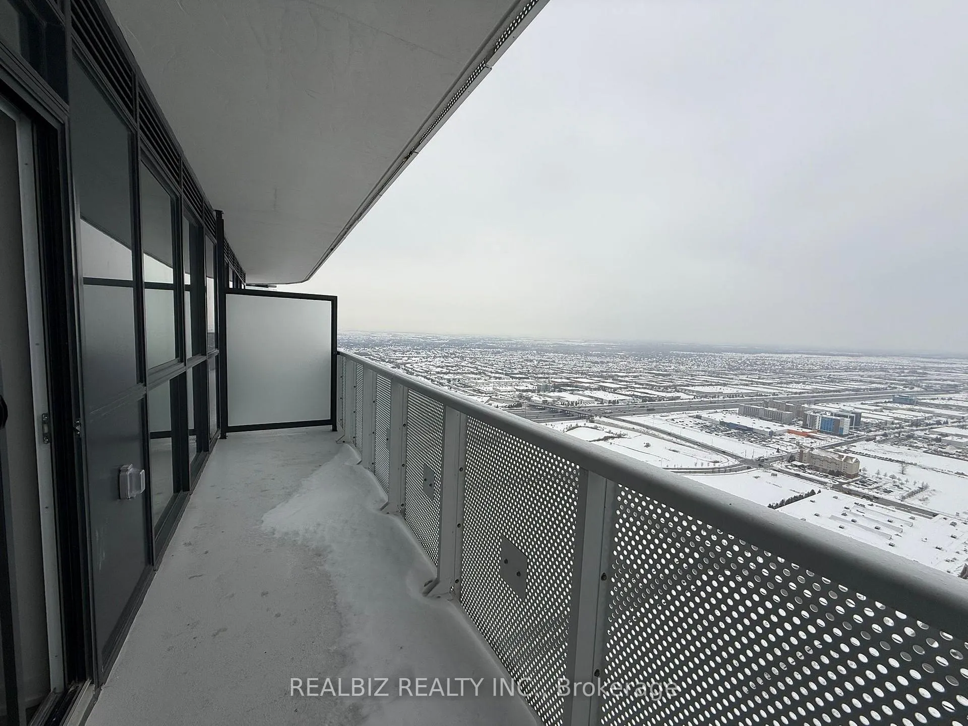 Photo 18 of Unit 5803, 8 Interchange Way, Vaughan, Vaughan Corporate Centre — HOMEH