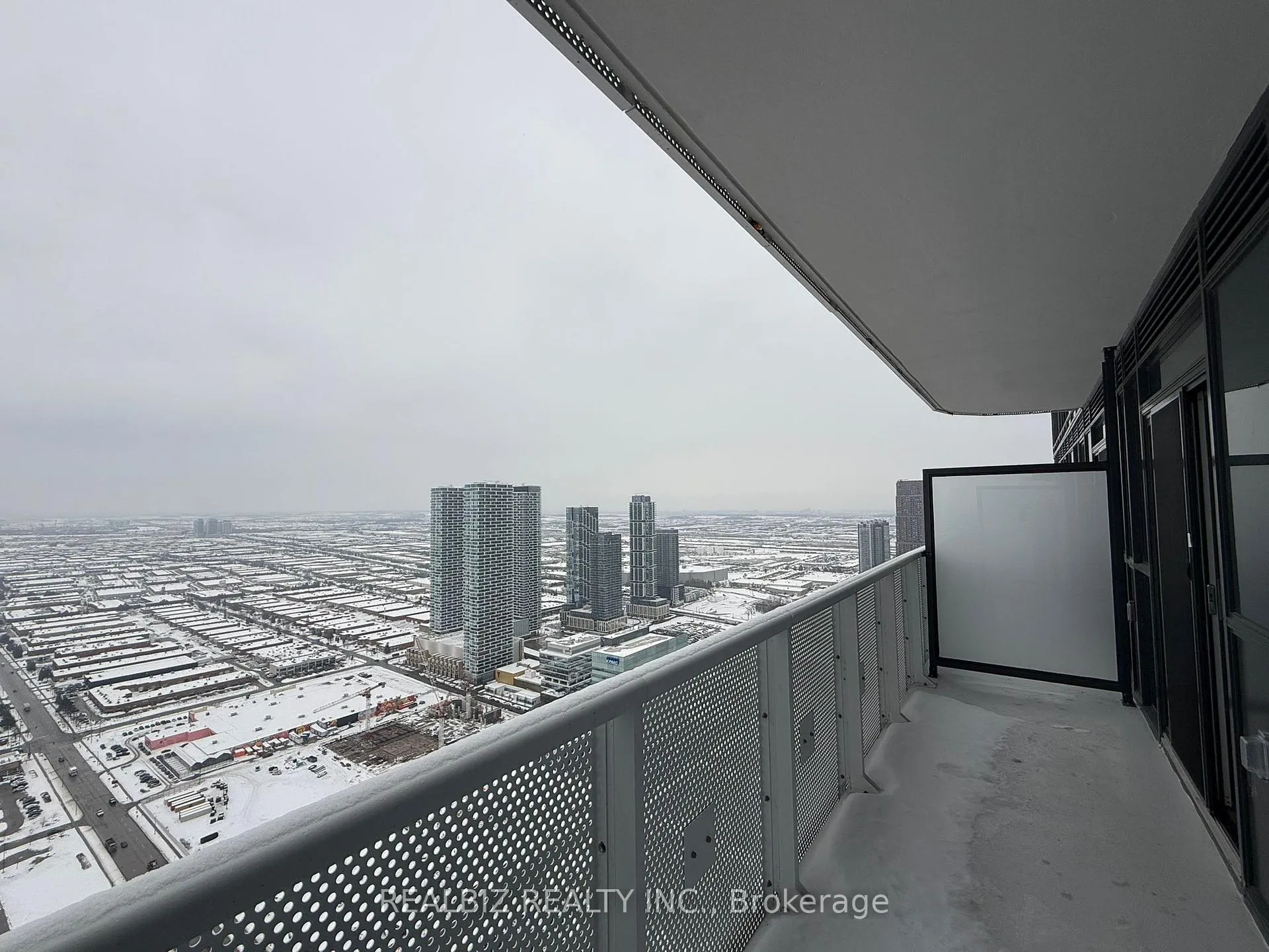 Photo 19 of Unit 5803, 8 Interchange Way, Vaughan, Vaughan Corporate Centre — HOMEH