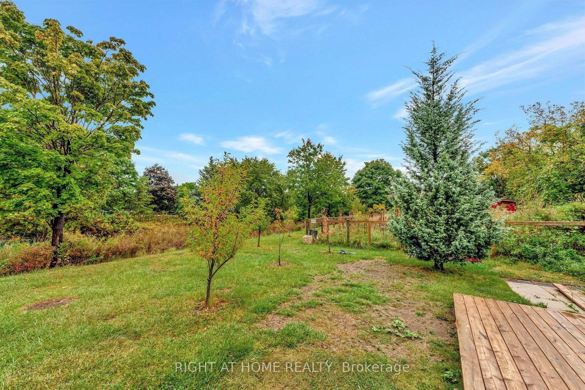 Photo 28 of 3318 Dundas Street, Burlington, Headon — HOMEH