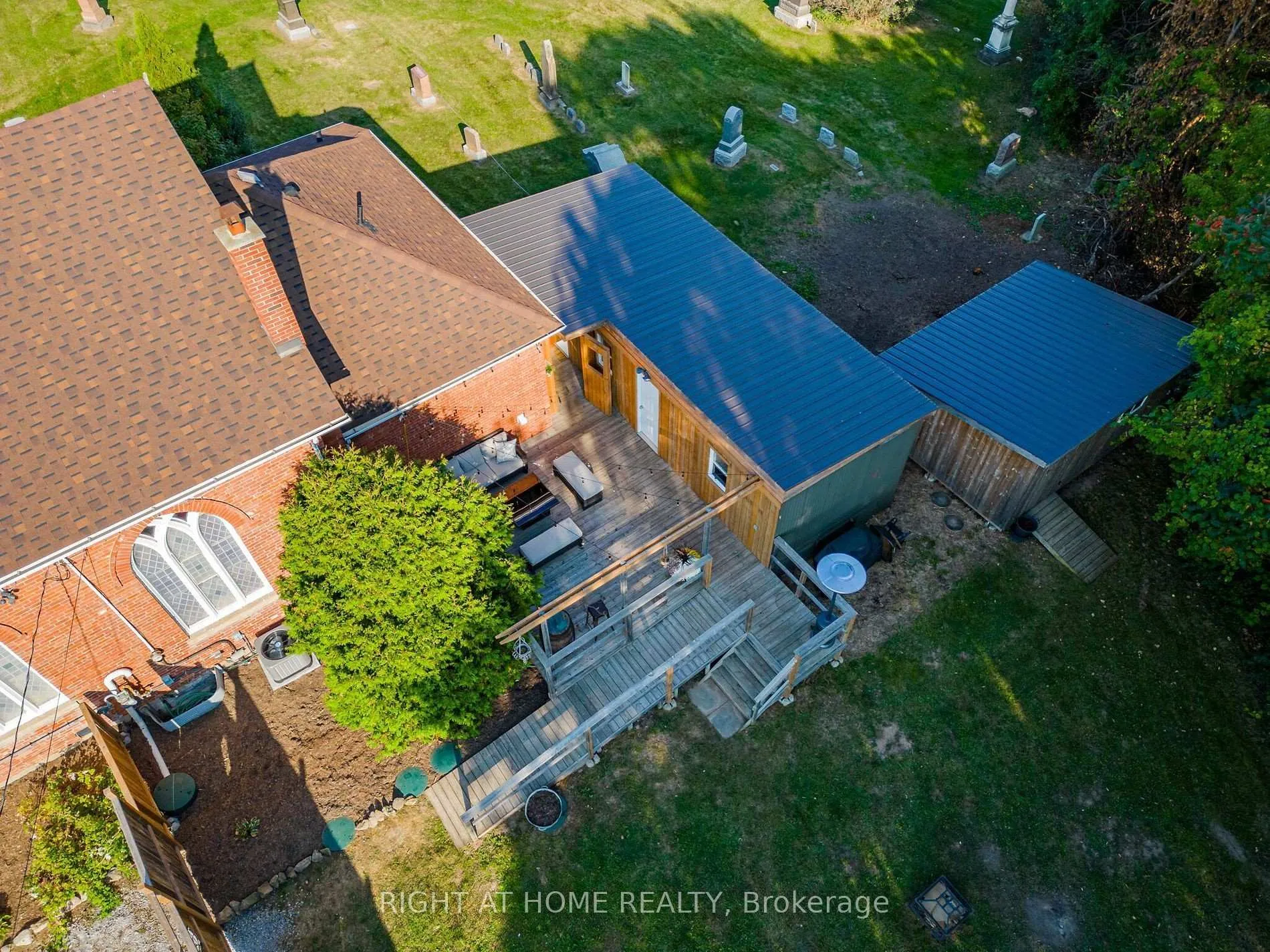 Photo 30 of 3318 Dundas Street, Burlington, Headon — HOMEH