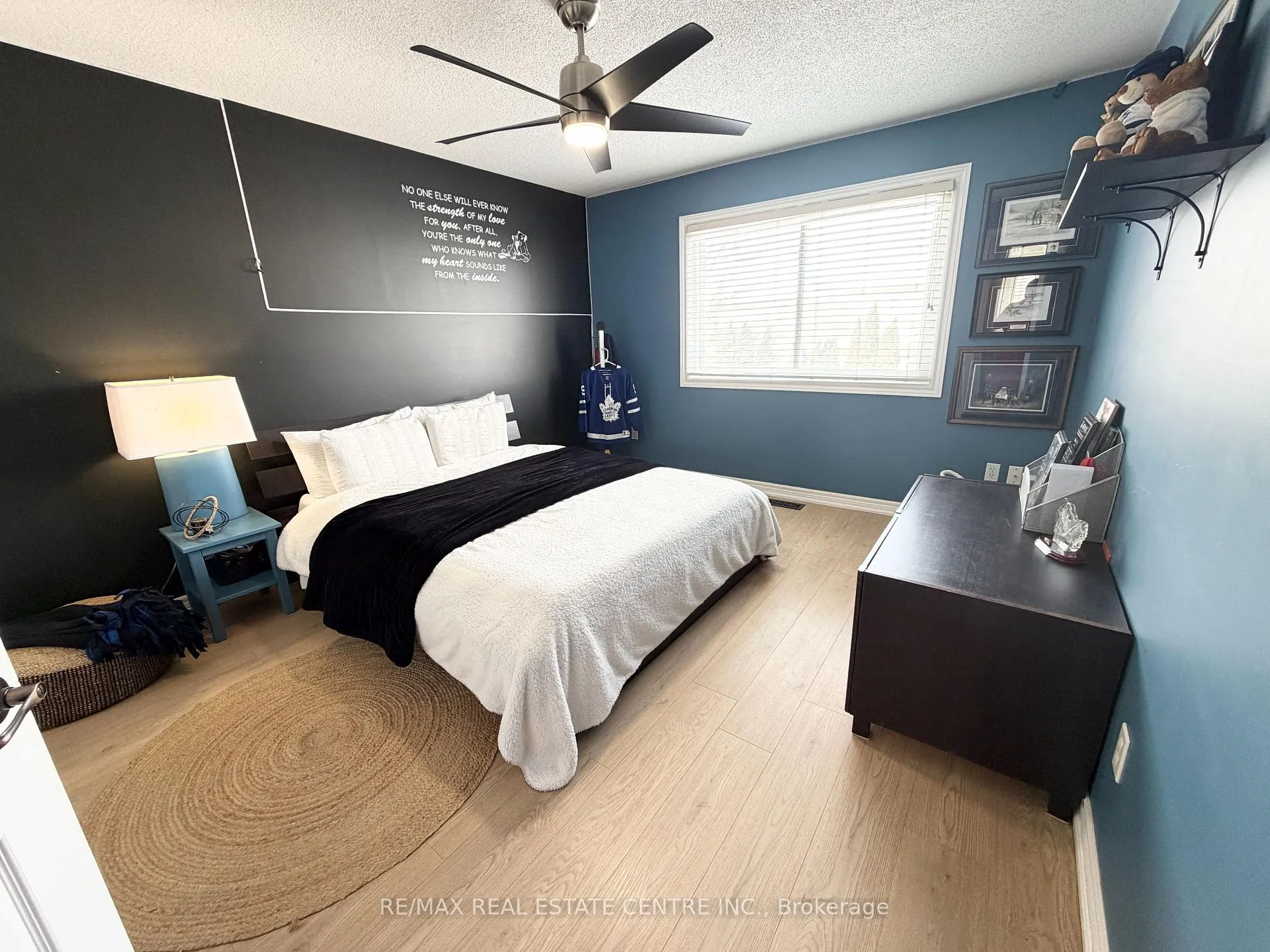 Photo 23 of 500 Stonehenge Drive, Hamilton, Meadowlands — HOMEH
