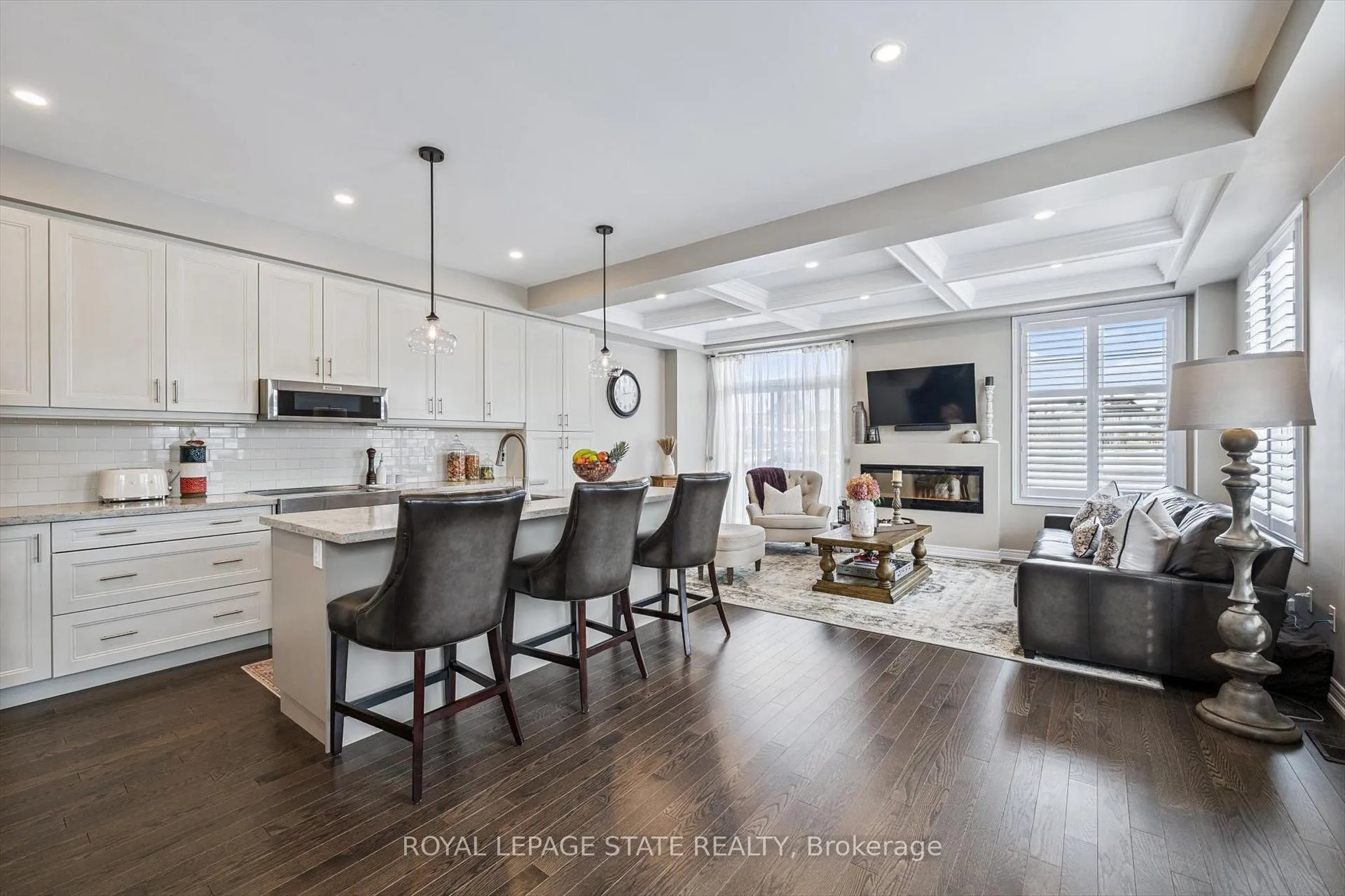 Photo 6 of 1383 Farmstead Drive, Milton, Ford — HOMEH