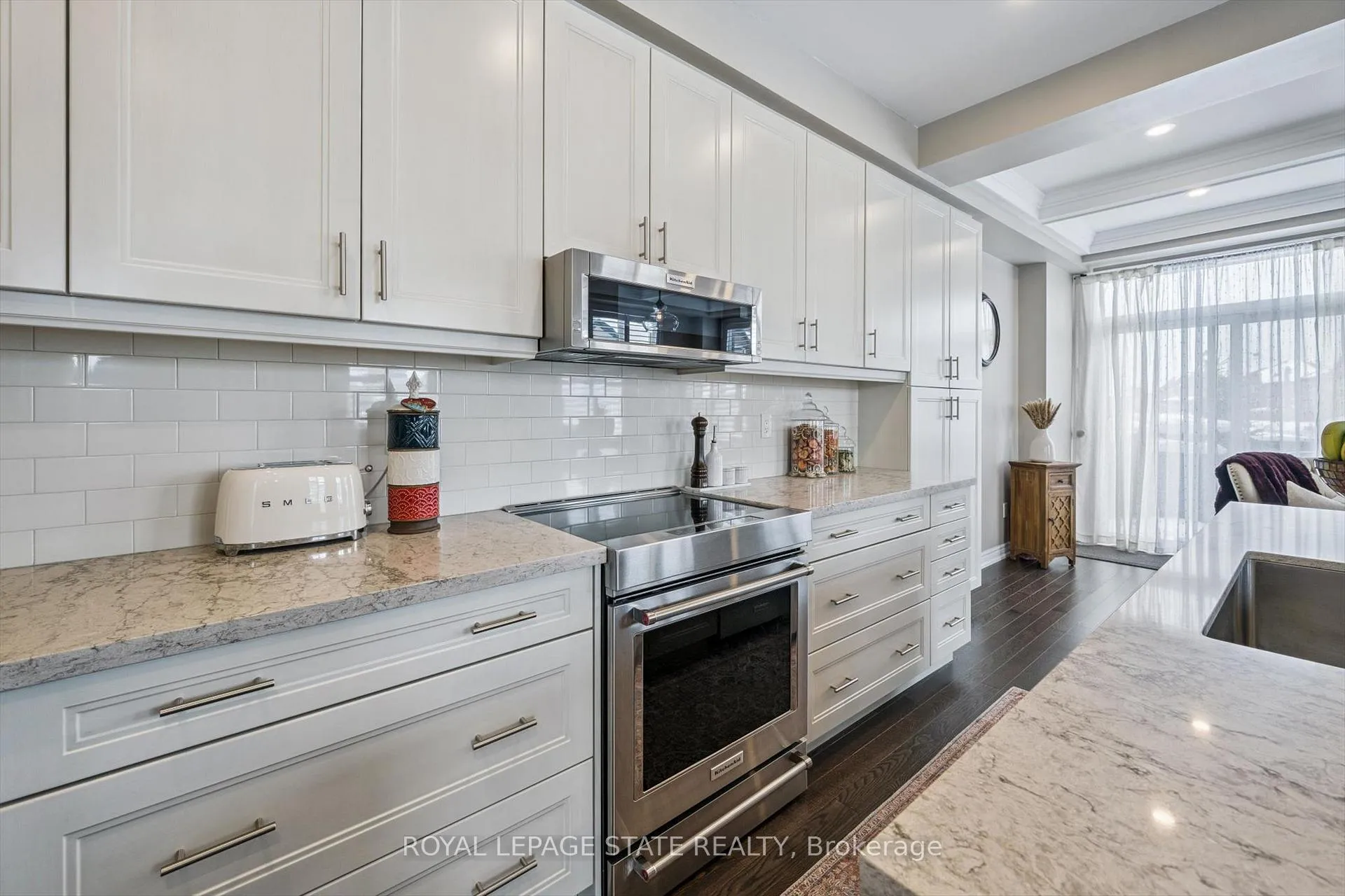 Photo 8 of 1383 Farmstead Drive, Milton, Ford — HOMEH