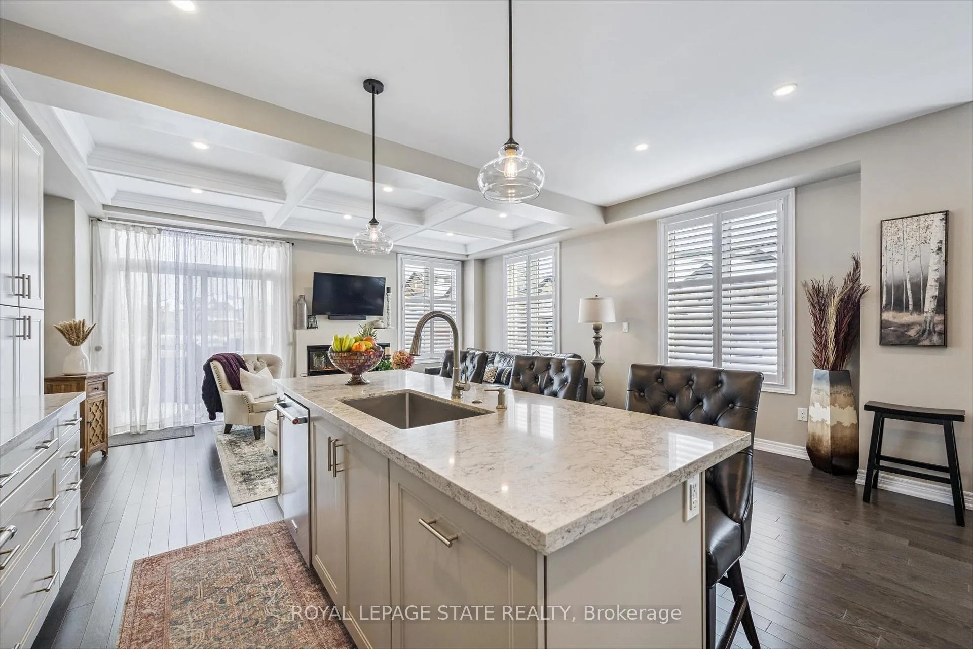 Photo 9 of 1383 Farmstead Drive, Milton, Ford — HOMEH