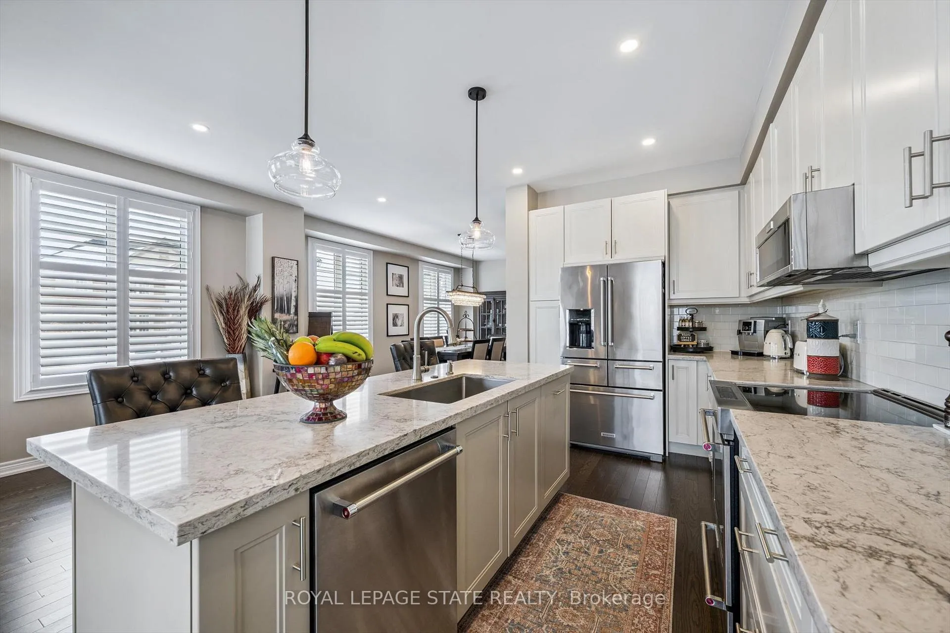Photo 10 of 1383 Farmstead Drive, Milton, Ford — HOMEH