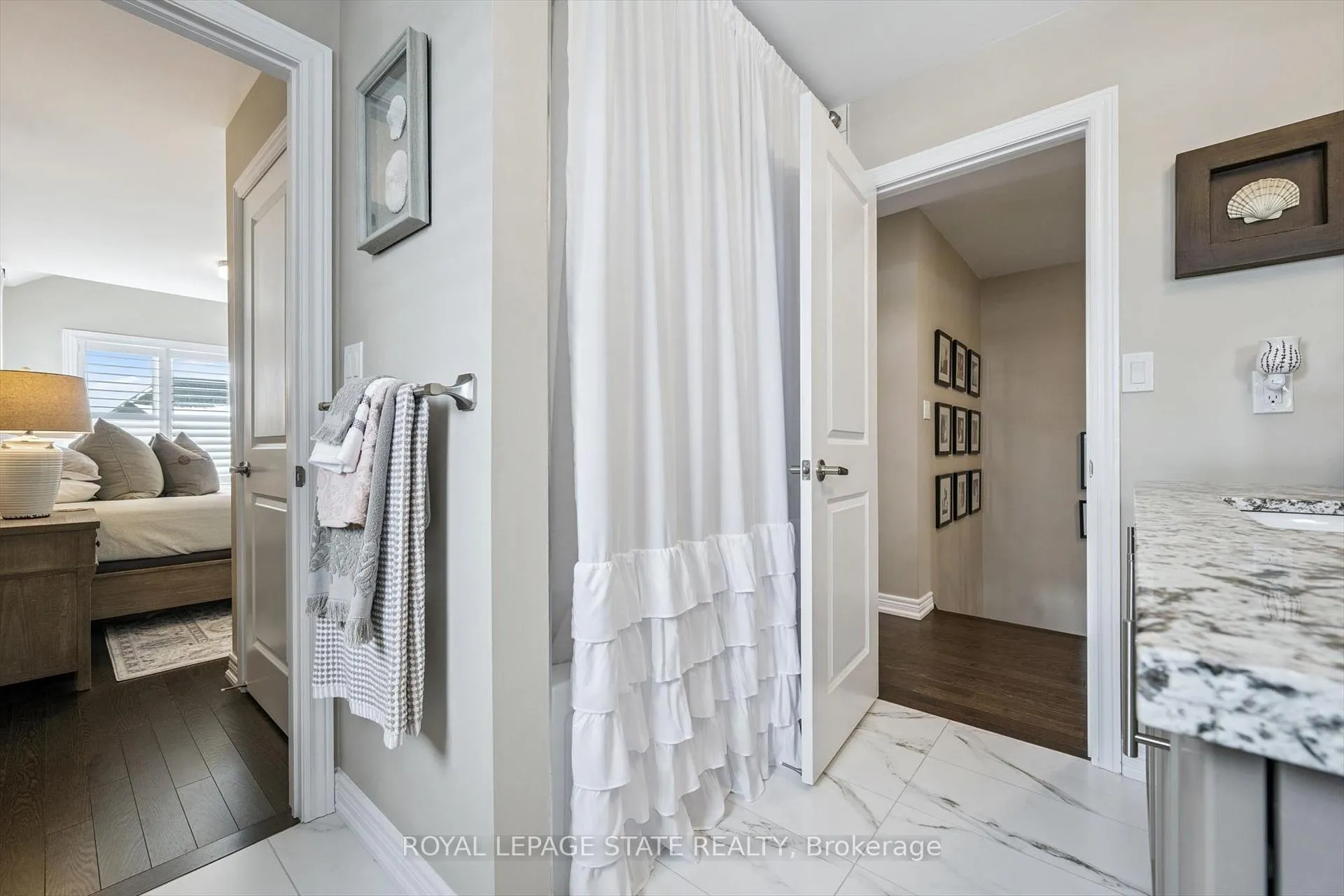 Photo 26 of 1383 Farmstead Drive, Milton, Ford — HOMEH
