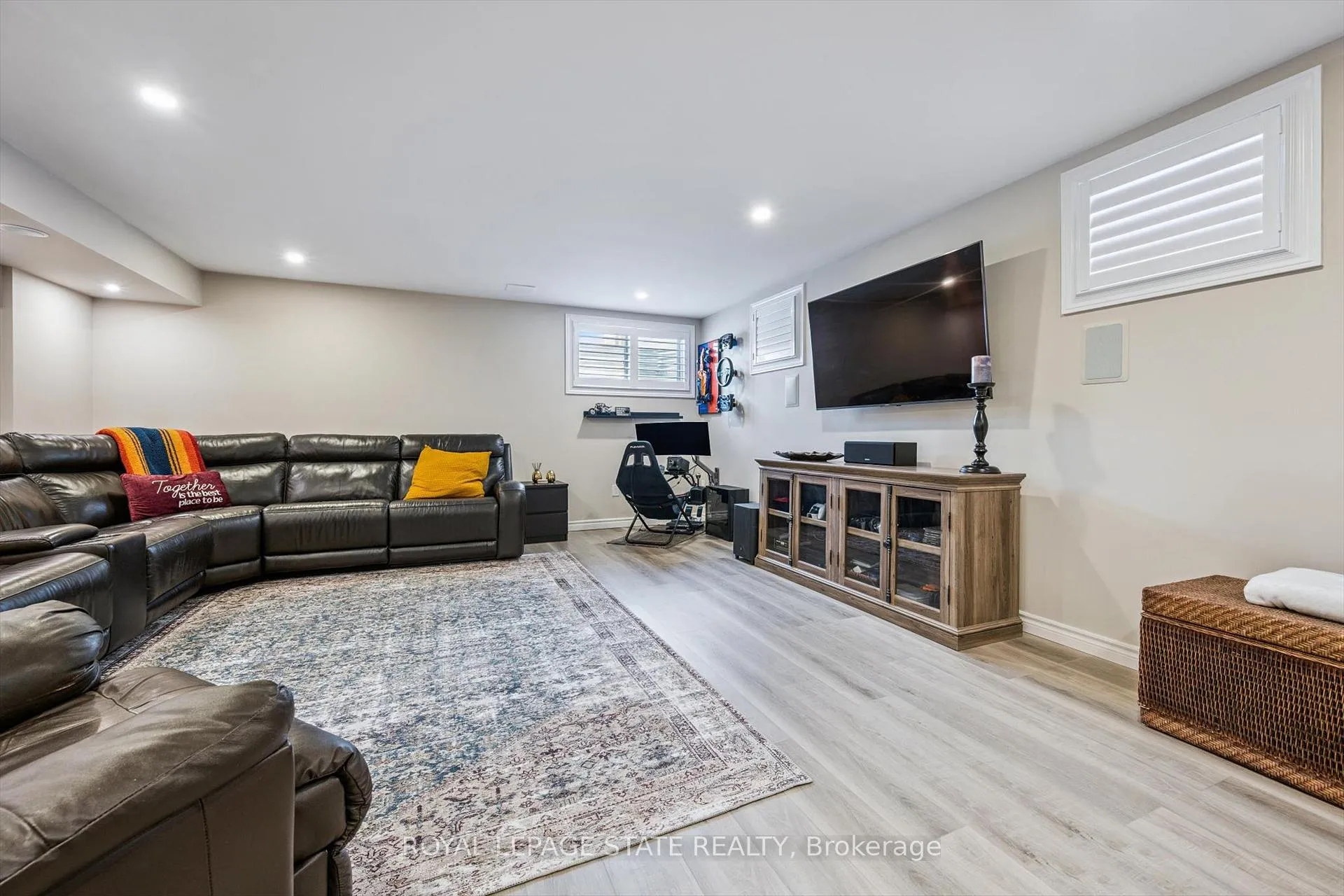 Photo 28 of 1383 Farmstead Drive, Milton, Ford — HOMEH