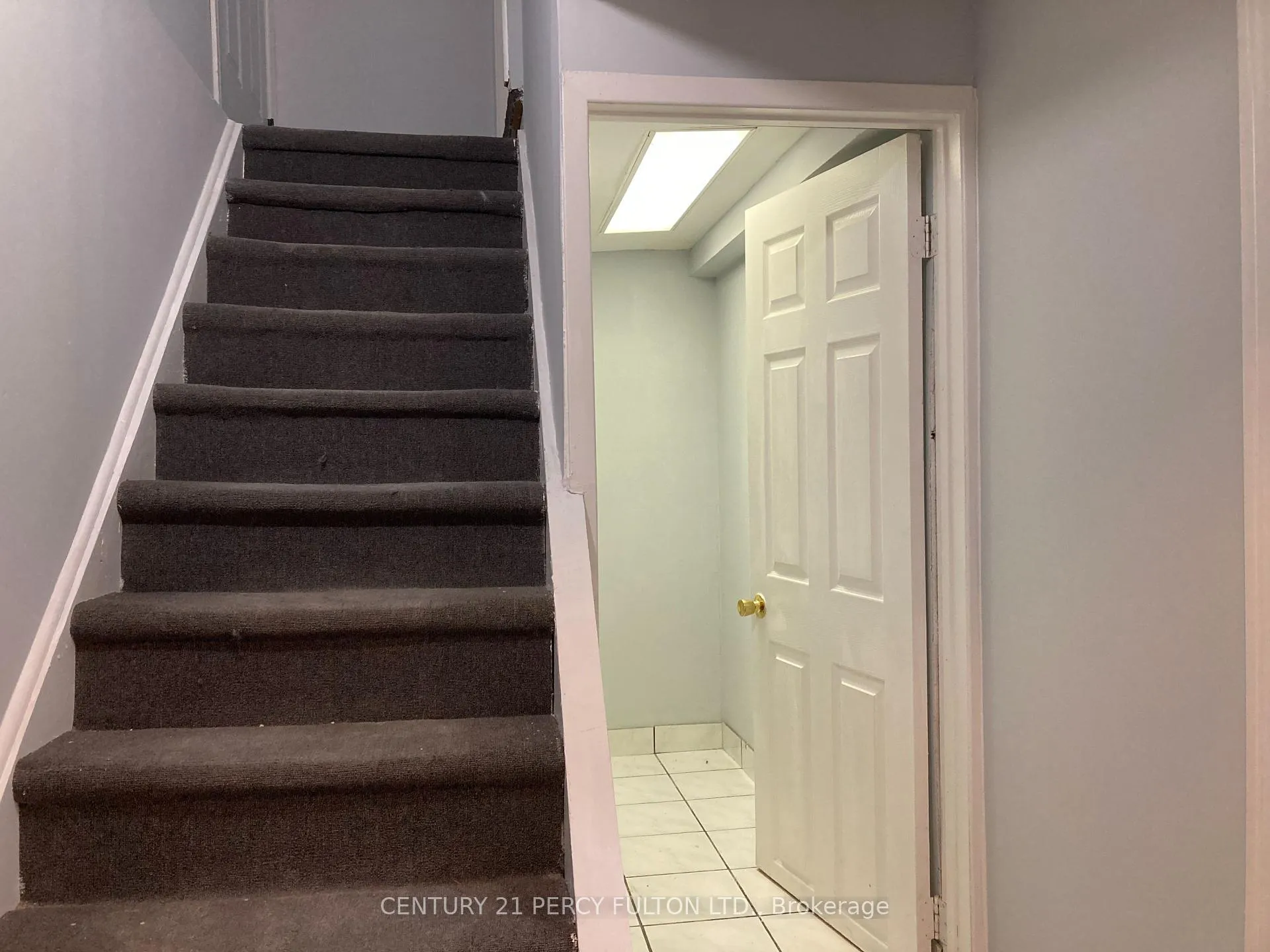 Photo 4 of Unit Bsmt, 41 Rosseter Road, Markham, Middlefield — HOMEH