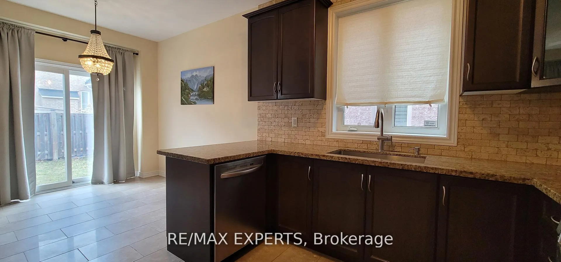 Photo 8 of 64 Terme Avenue, Vaughan, Vellore Village — HOMEH
