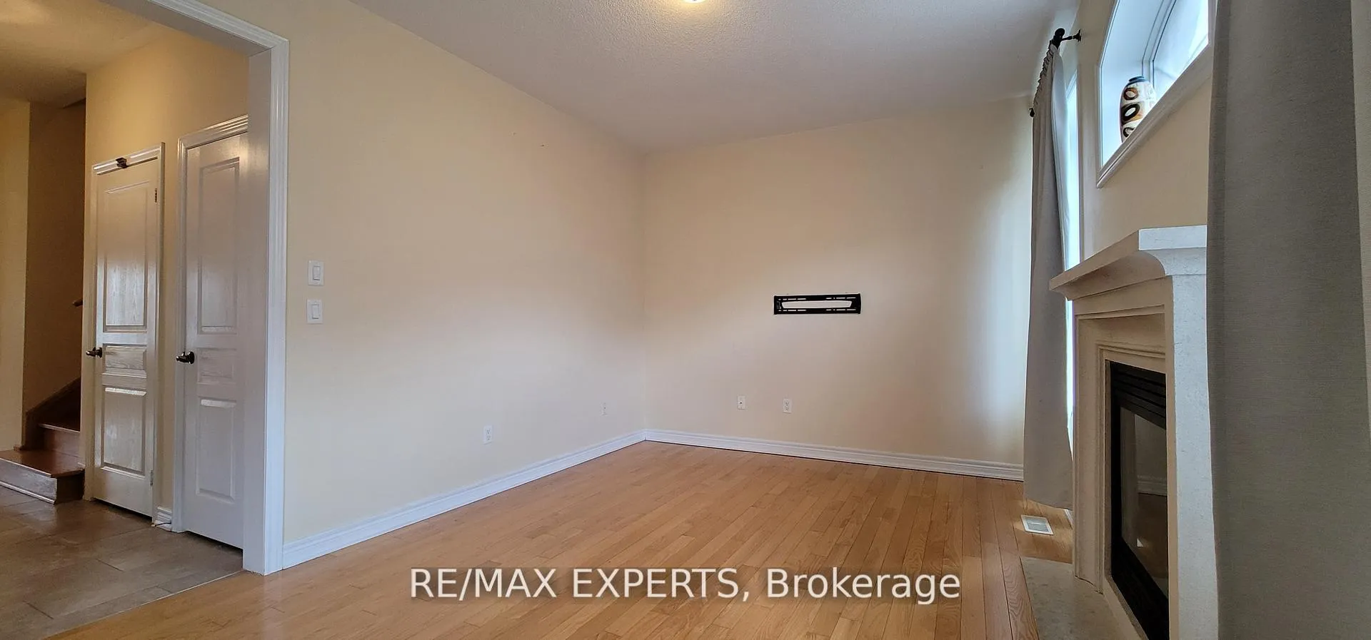 Photo 10 of 64 Terme Avenue, Vaughan, Vellore Village — HOMEH