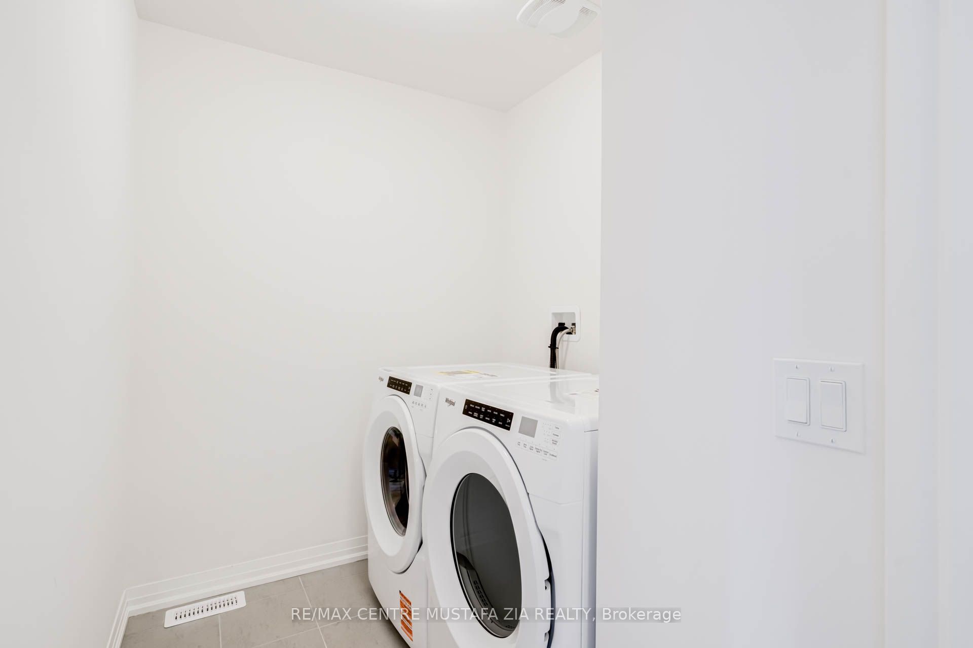 Photo 34 of Unit 37, 474 Provident Way, Hamilton, Mount Hope — HOMEH