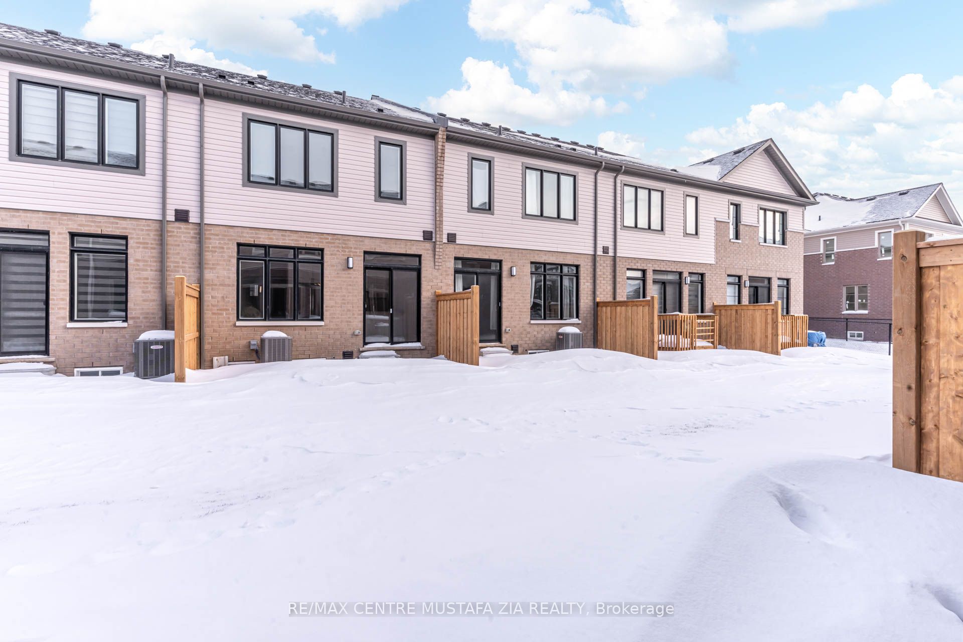 Photo 41 of Unit 37, 474 Provident Way, Hamilton, Mount Hope — HOMEH