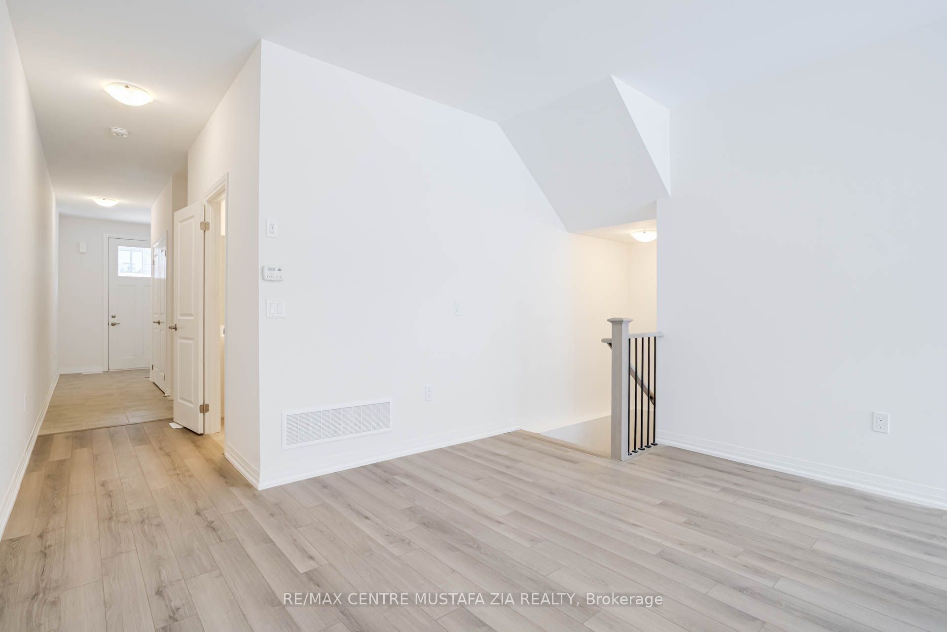 Photo 10 of Unit 37, 474 Provident Way, Hamilton, Mount Hope — HOMEH