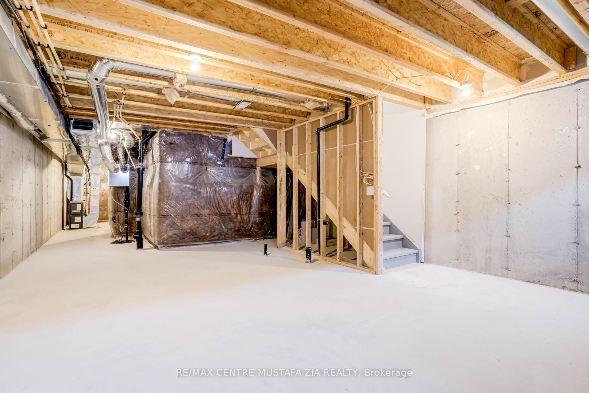 Photo 36 of Unit 37, 474 Provident Way, Hamilton, Mount Hope — HOMEH