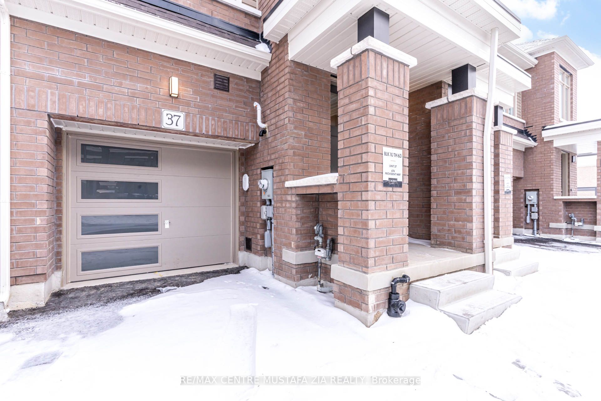 Photo 3 of Unit 37, 474 Provident Way, Hamilton, Mount Hope — HOMEH
