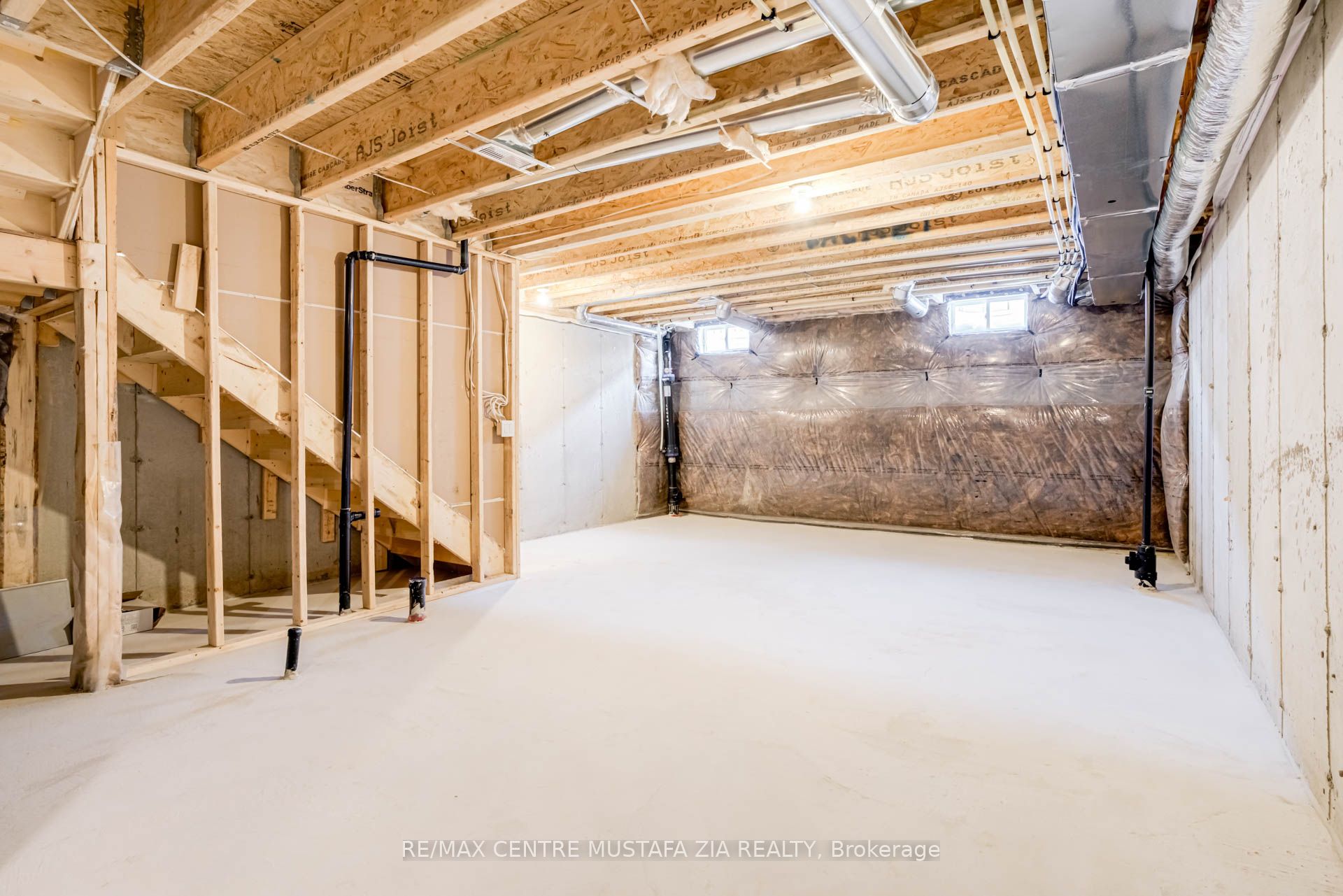 Photo 37 of Unit 37, 474 Provident Way, Hamilton, Mount Hope — HOMEH
