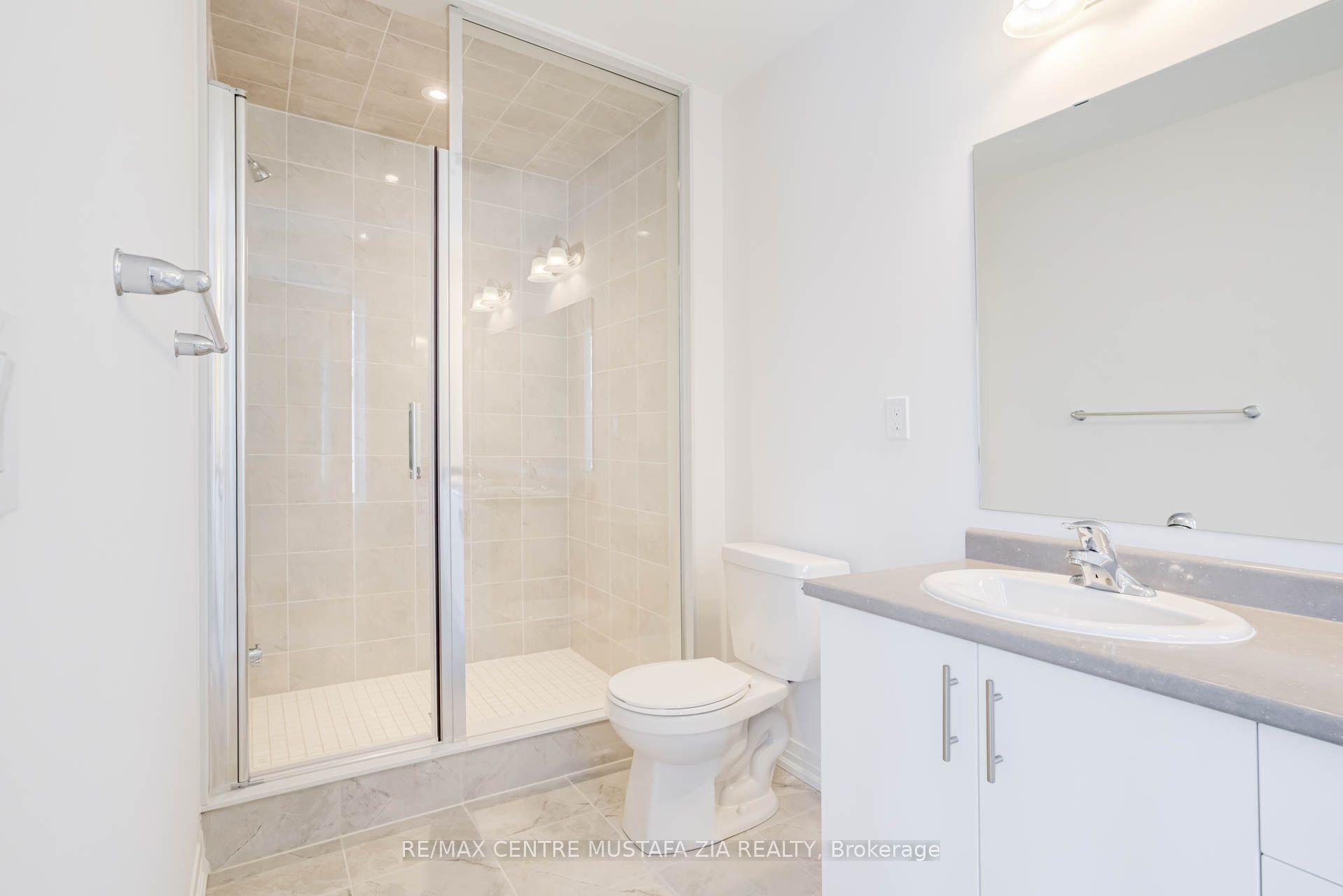 Photo 25 of Unit 37, 474 Provident Way, Hamilton, Mount Hope — HOMEH