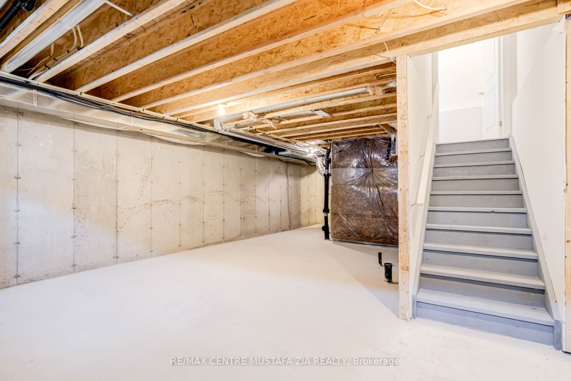 Photo 38 of Unit 37, 474 Provident Way, Hamilton, Mount Hope — HOMEH