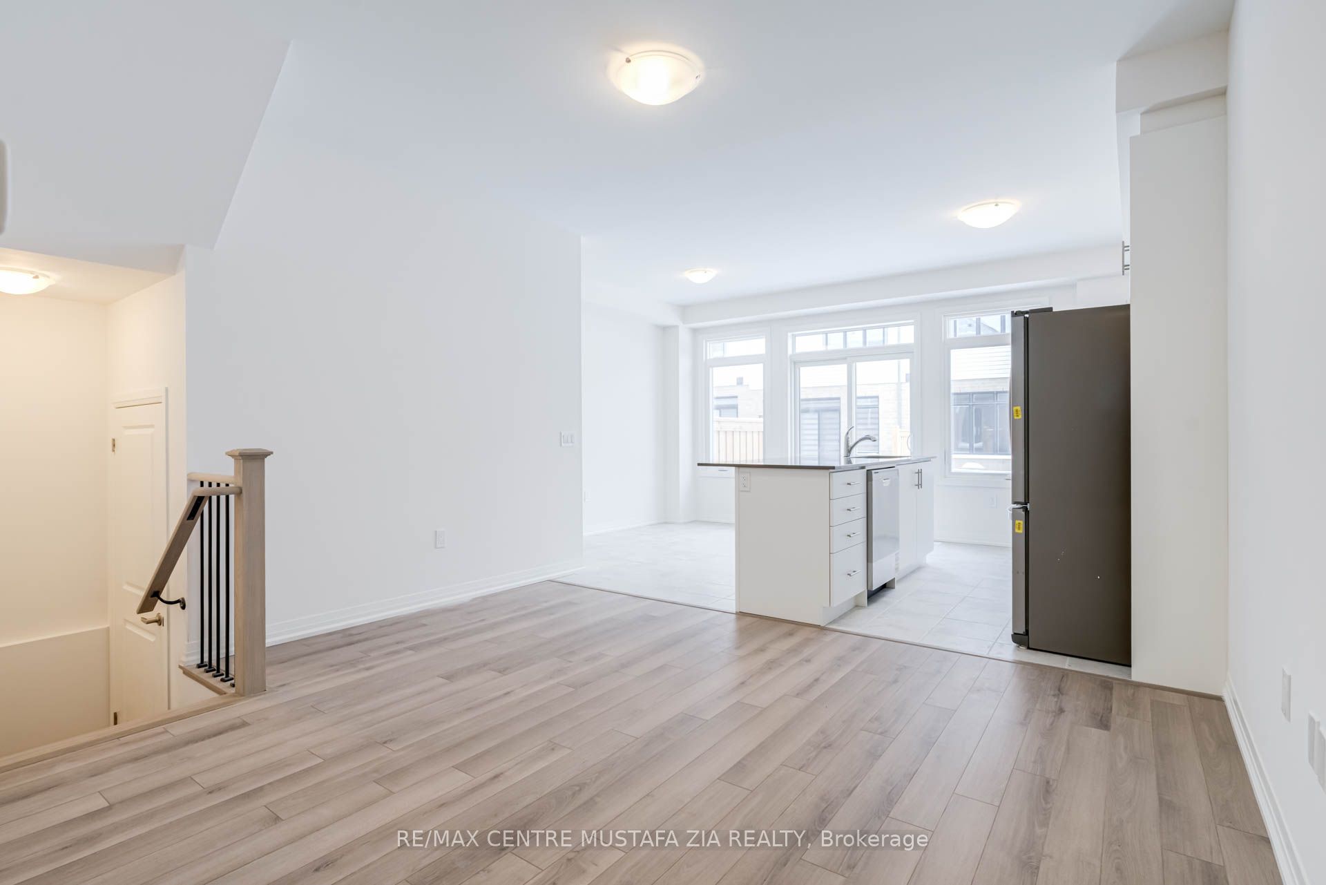 Photo 8 of Unit 37, 474 Provident Way, Hamilton, Mount Hope — HOMEH