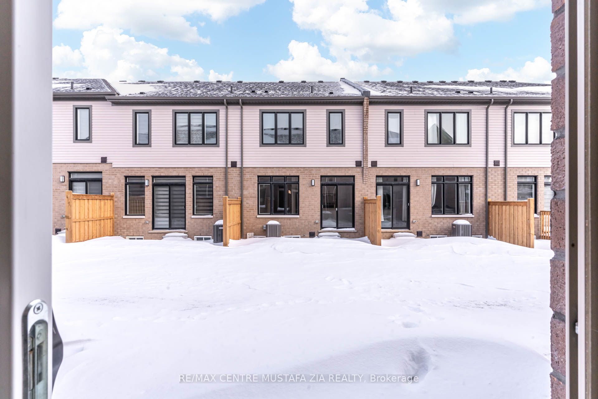 Photo 40 of Unit 37, 474 Provident Way, Hamilton, Mount Hope — HOMEH