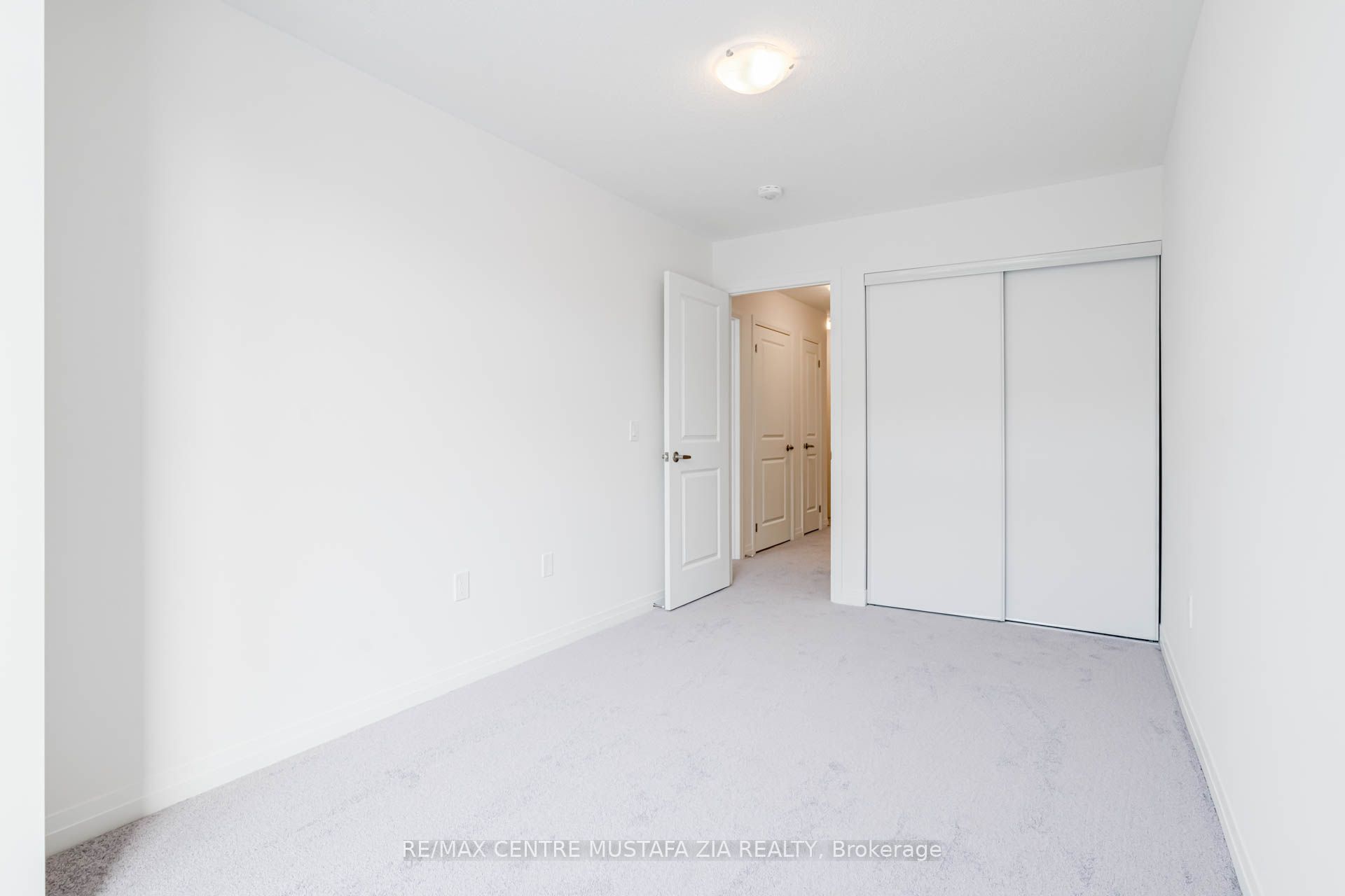 Photo 30 of Unit 37, 474 Provident Way, Hamilton, Mount Hope — HOMEH