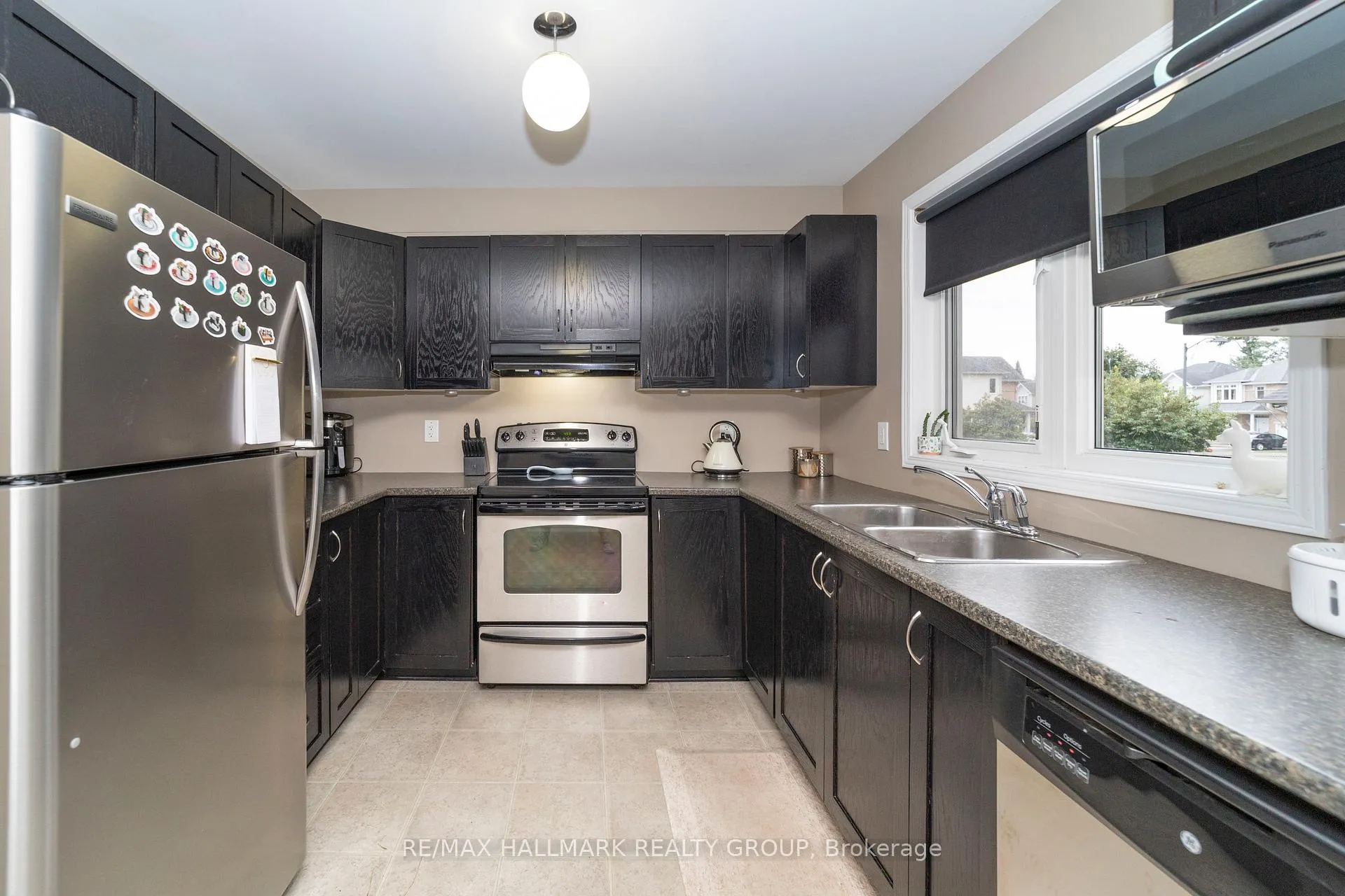 Photo 11 of 309 Galston Private, Ottawa, Mer Bleue/Bradley Estates/Anderson Park — HOMEH