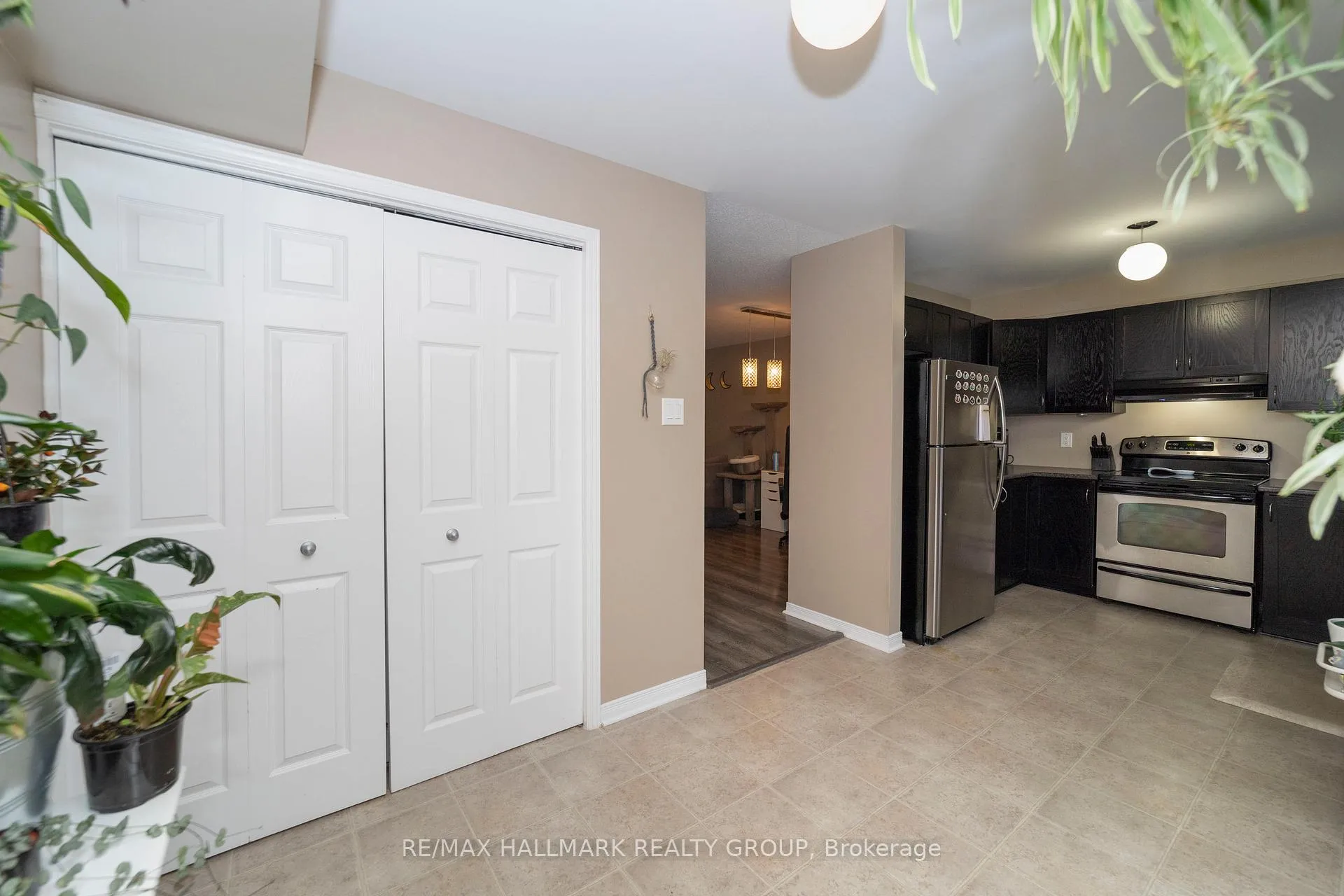 Photo 14 of 309 Galston Private, Ottawa, Mer Bleue/Bradley Estates/Anderson Park — HOMEH
