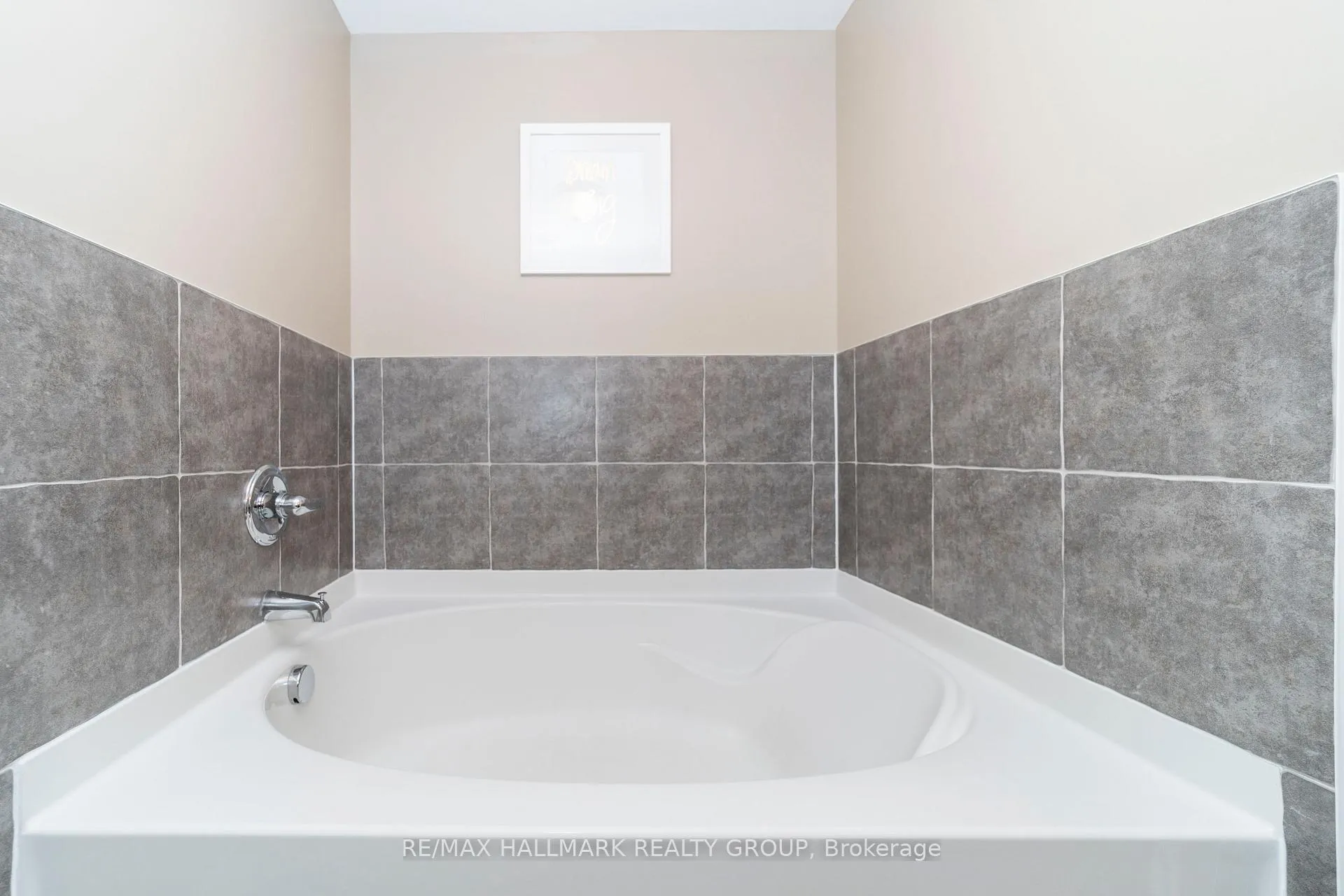 Photo 29 of 309 Galston Private, Ottawa, Mer Bleue/Bradley Estates/Anderson Park — HOMEH