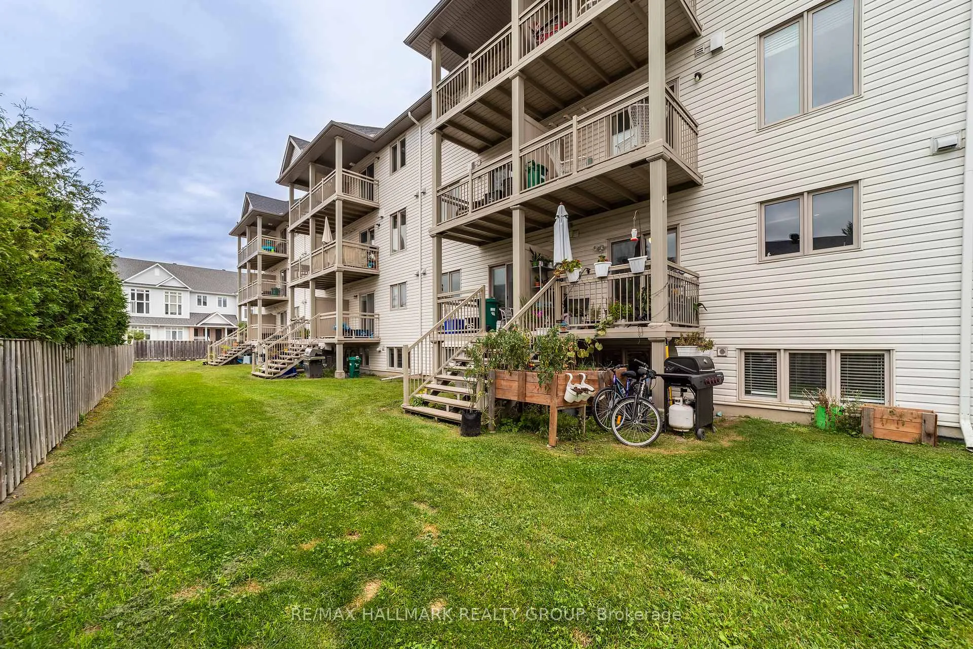 Photo 36 of 309 Galston Private, Ottawa, Mer Bleue/Bradley Estates/Anderson Park — HOMEH